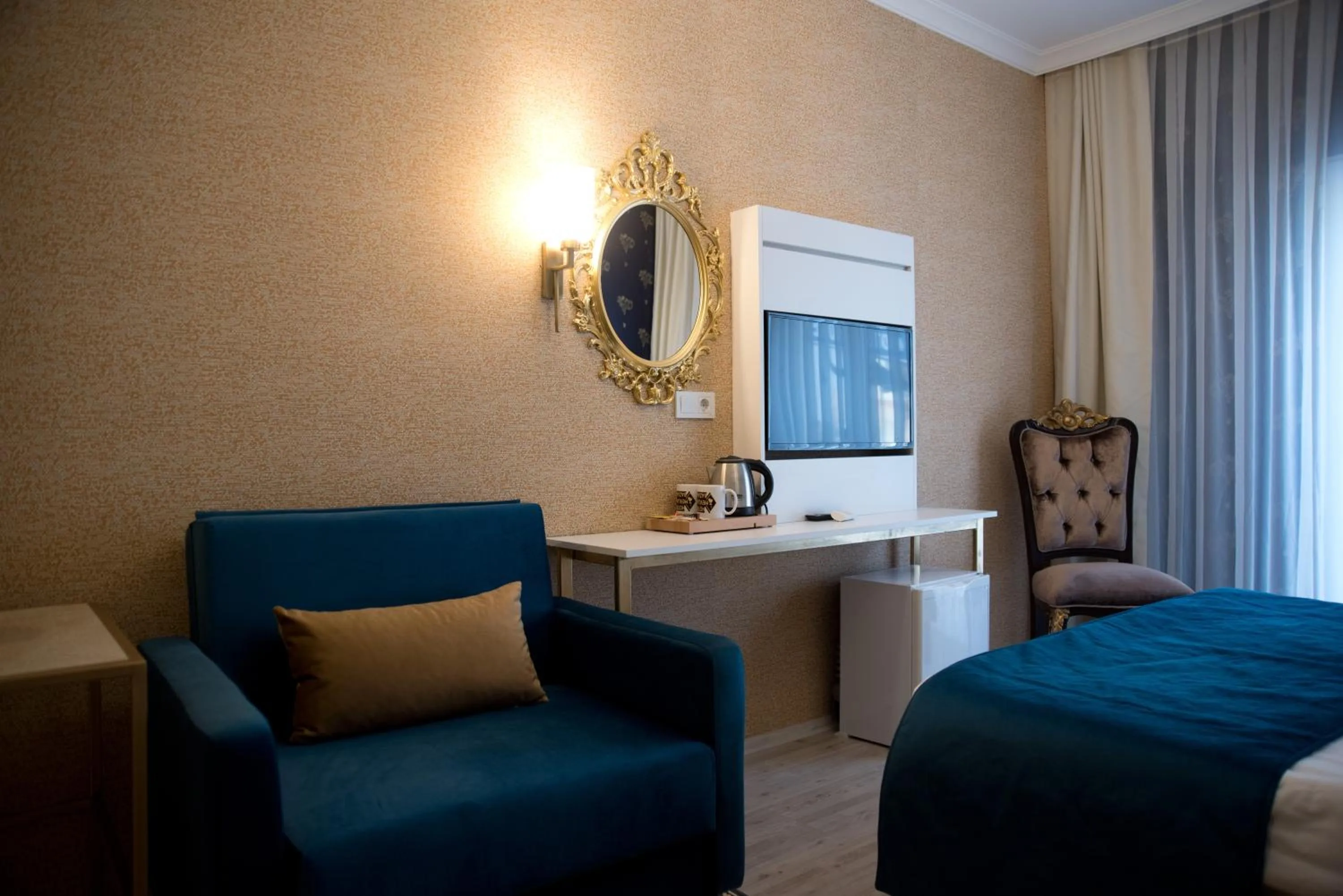 Seating area in Hotel Mevlana Bazaar