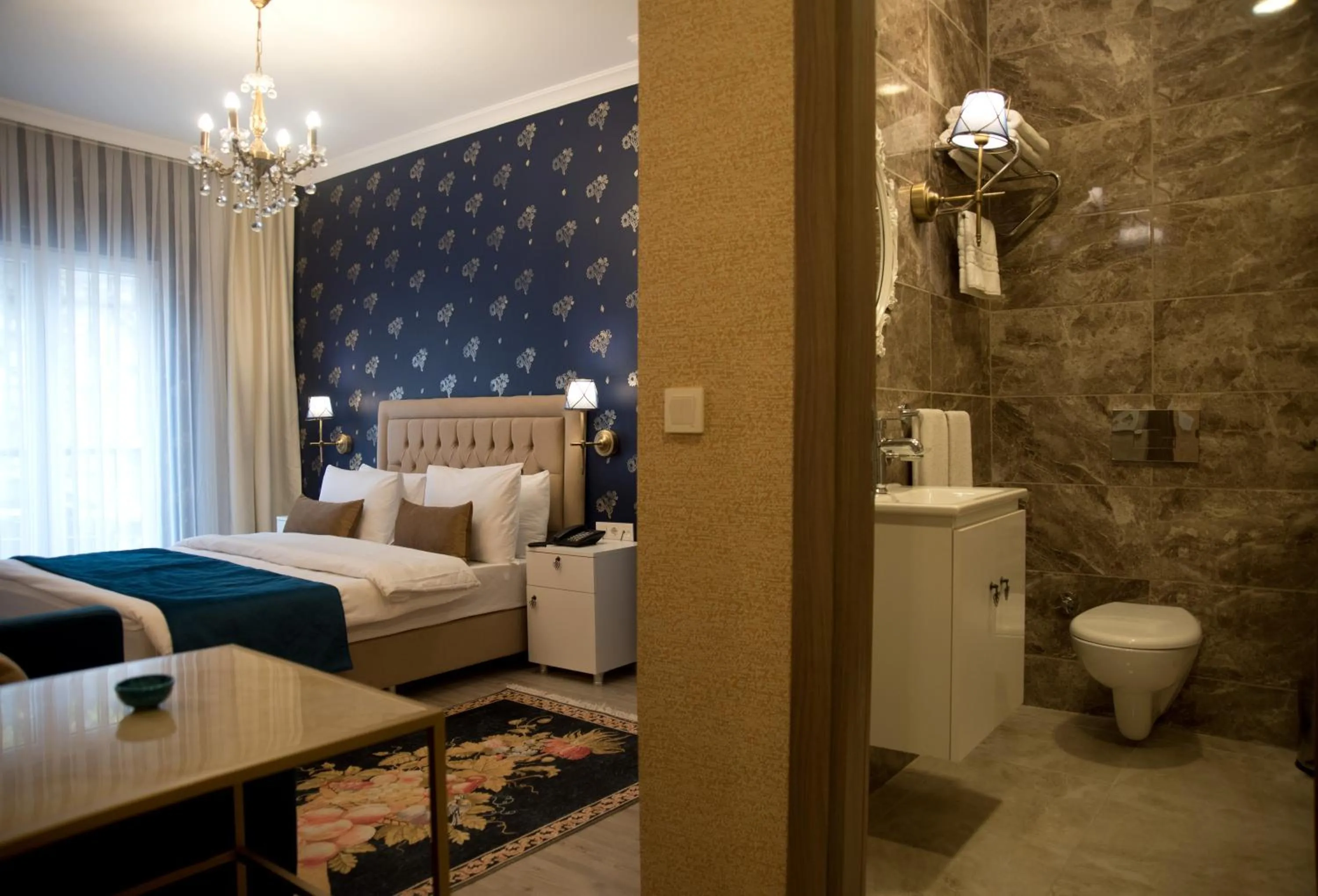 Photo of the whole room in Hotel Mevlana Bazaar