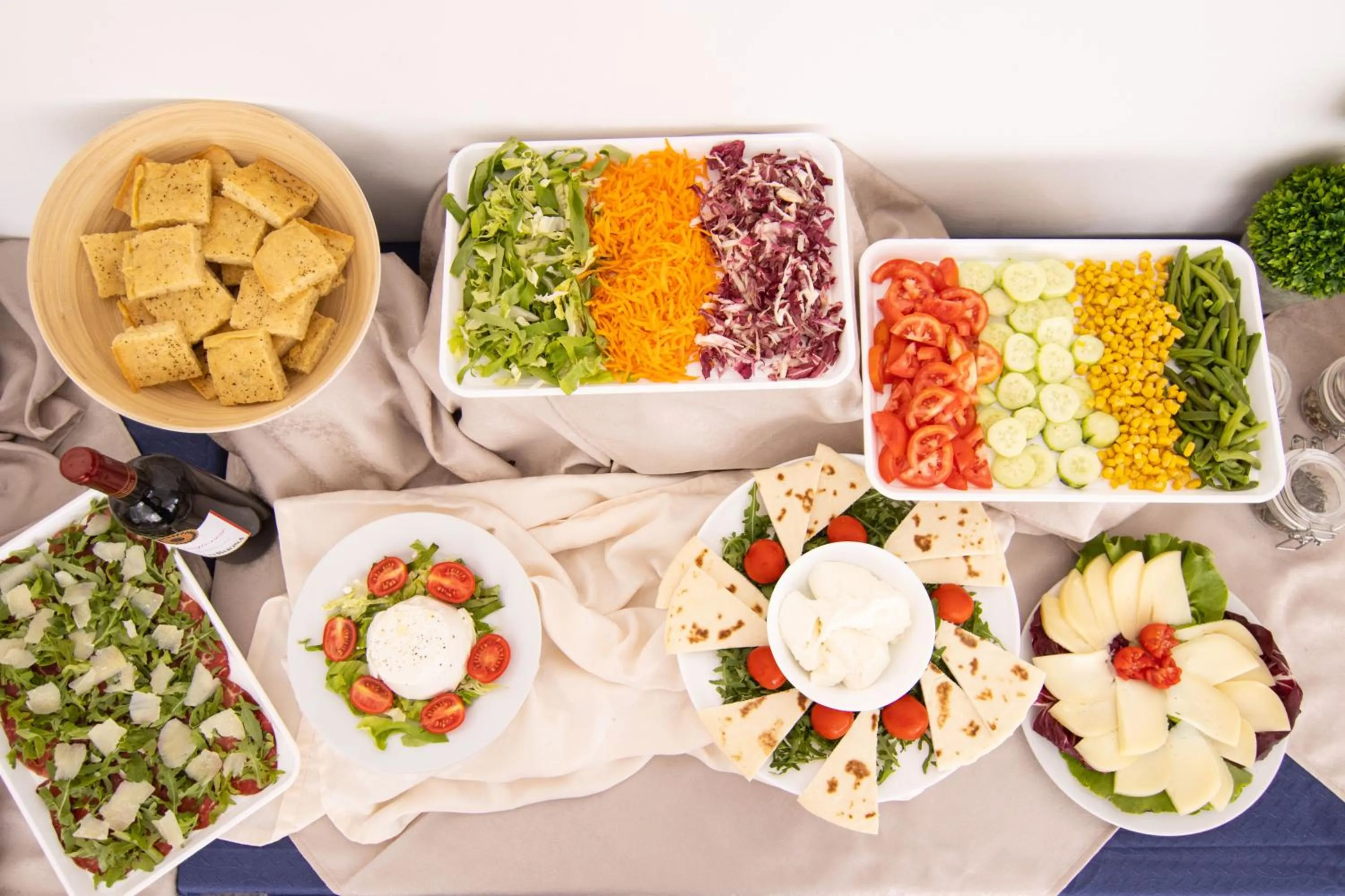 Food in HOTEL ADRIA BEACH