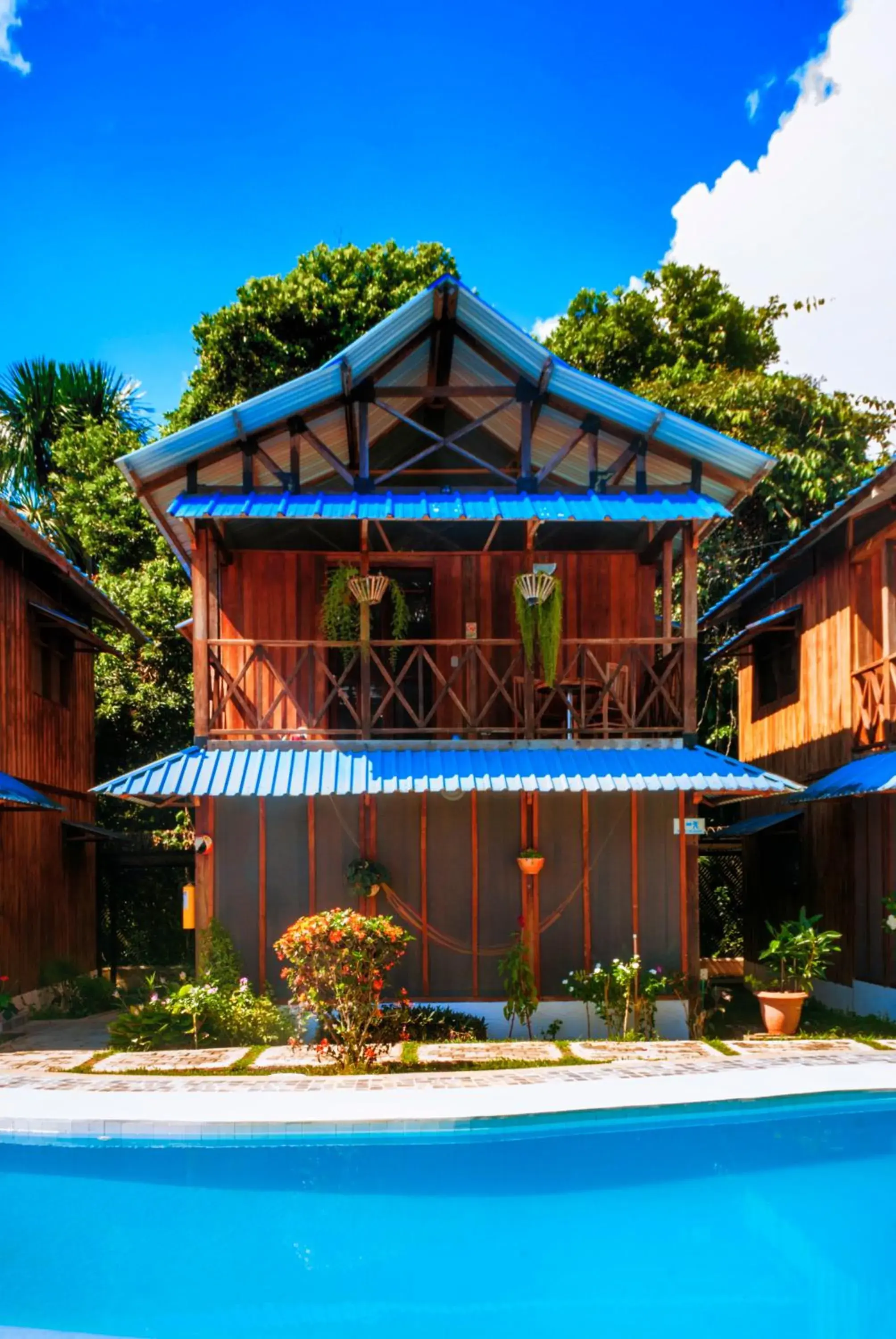 Swimming pool in Hotel Utüane Swimming pool in Hotel Utüane