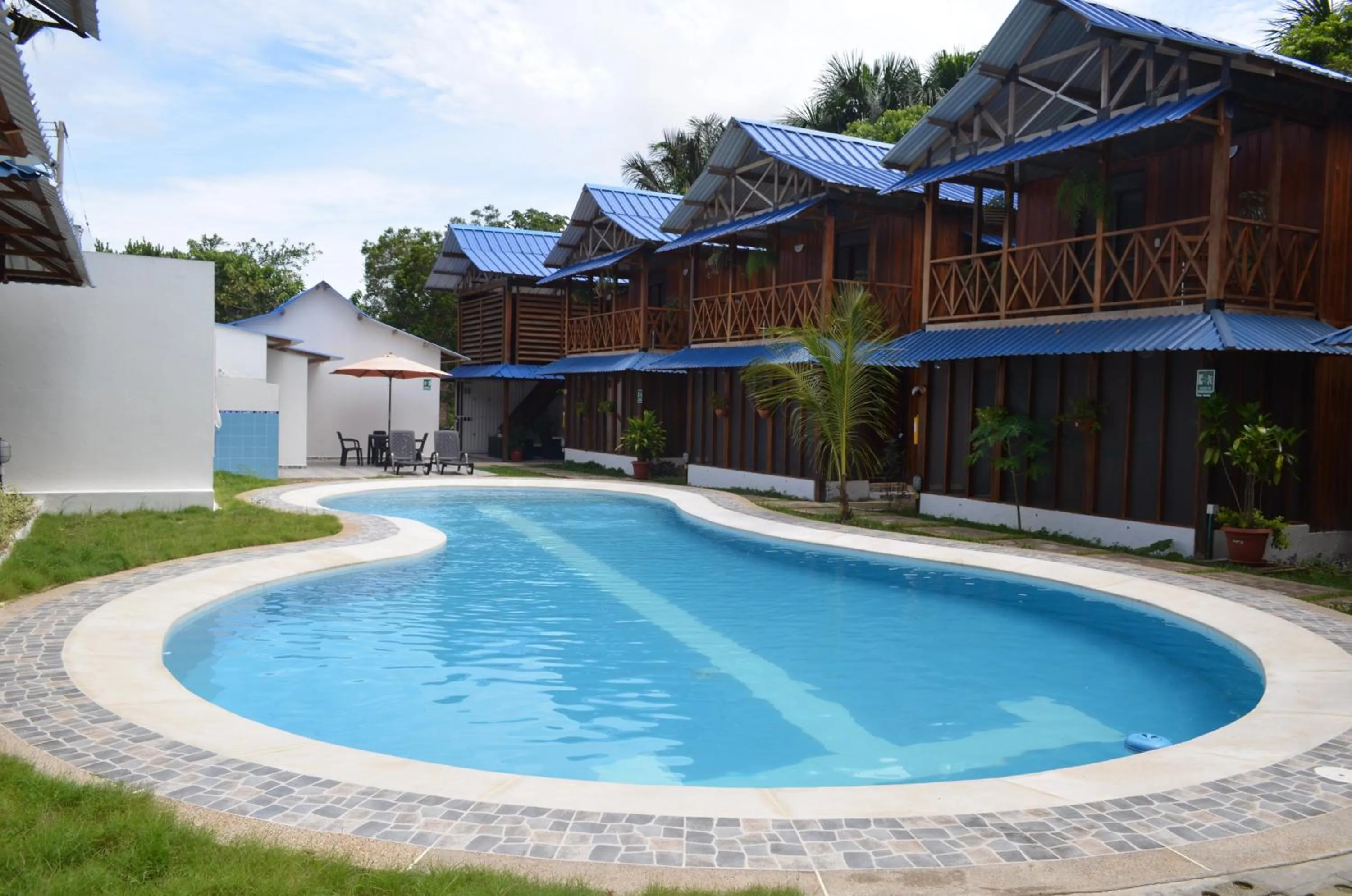 Swimming pool in Hotel Utüane
