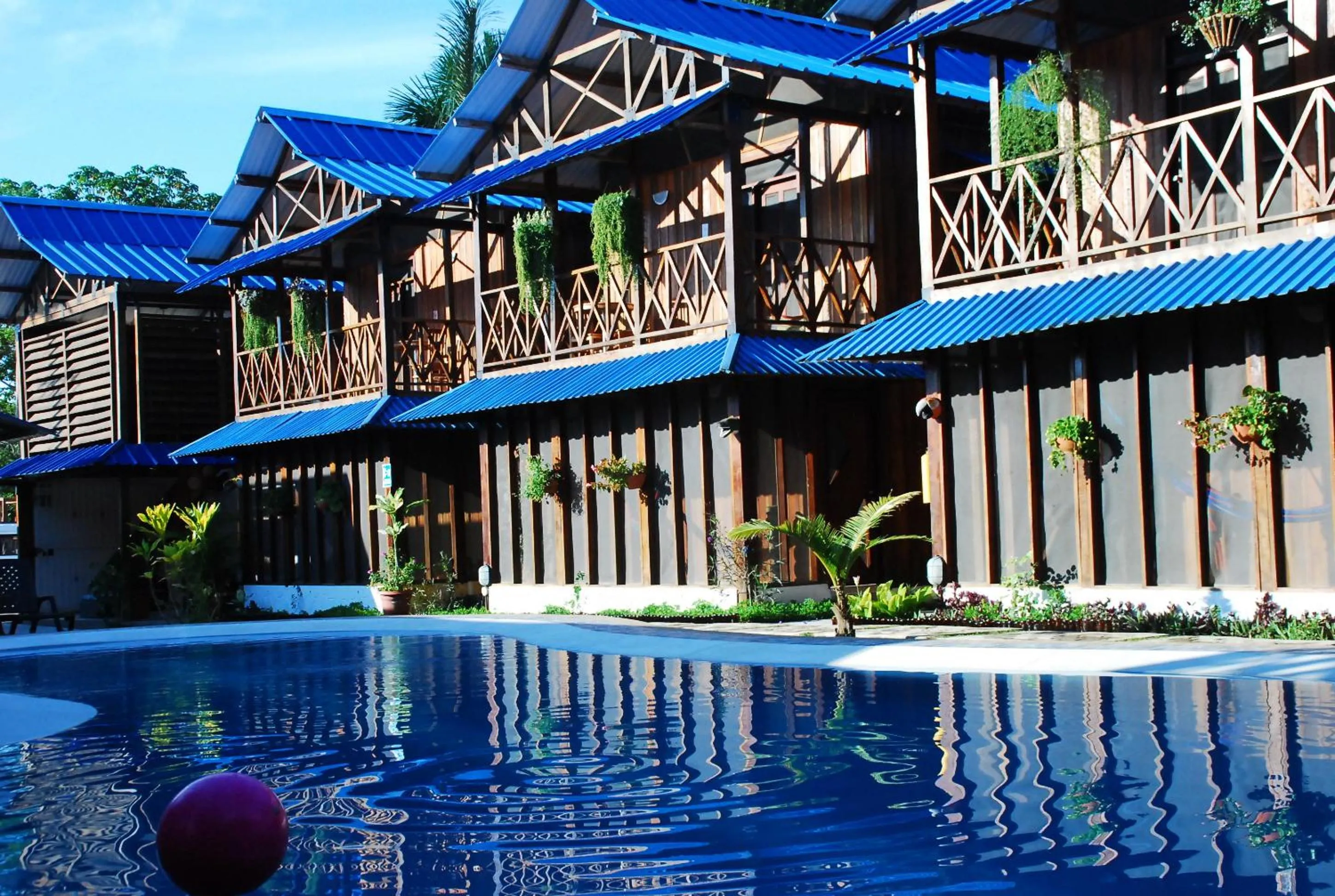 Property building in Hotel Utüane