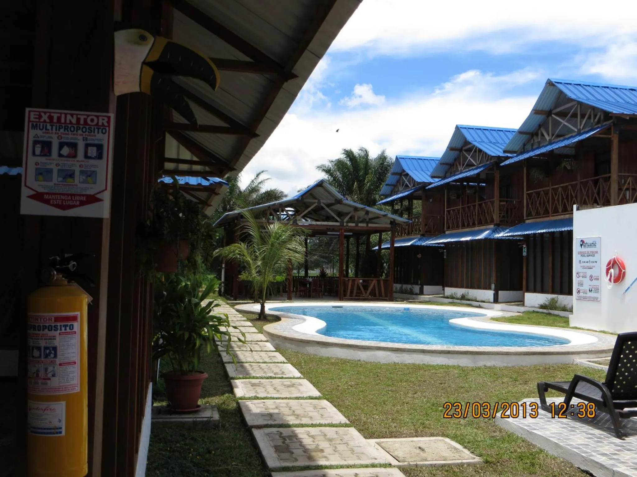 Swimming pool in Hotel Utüane