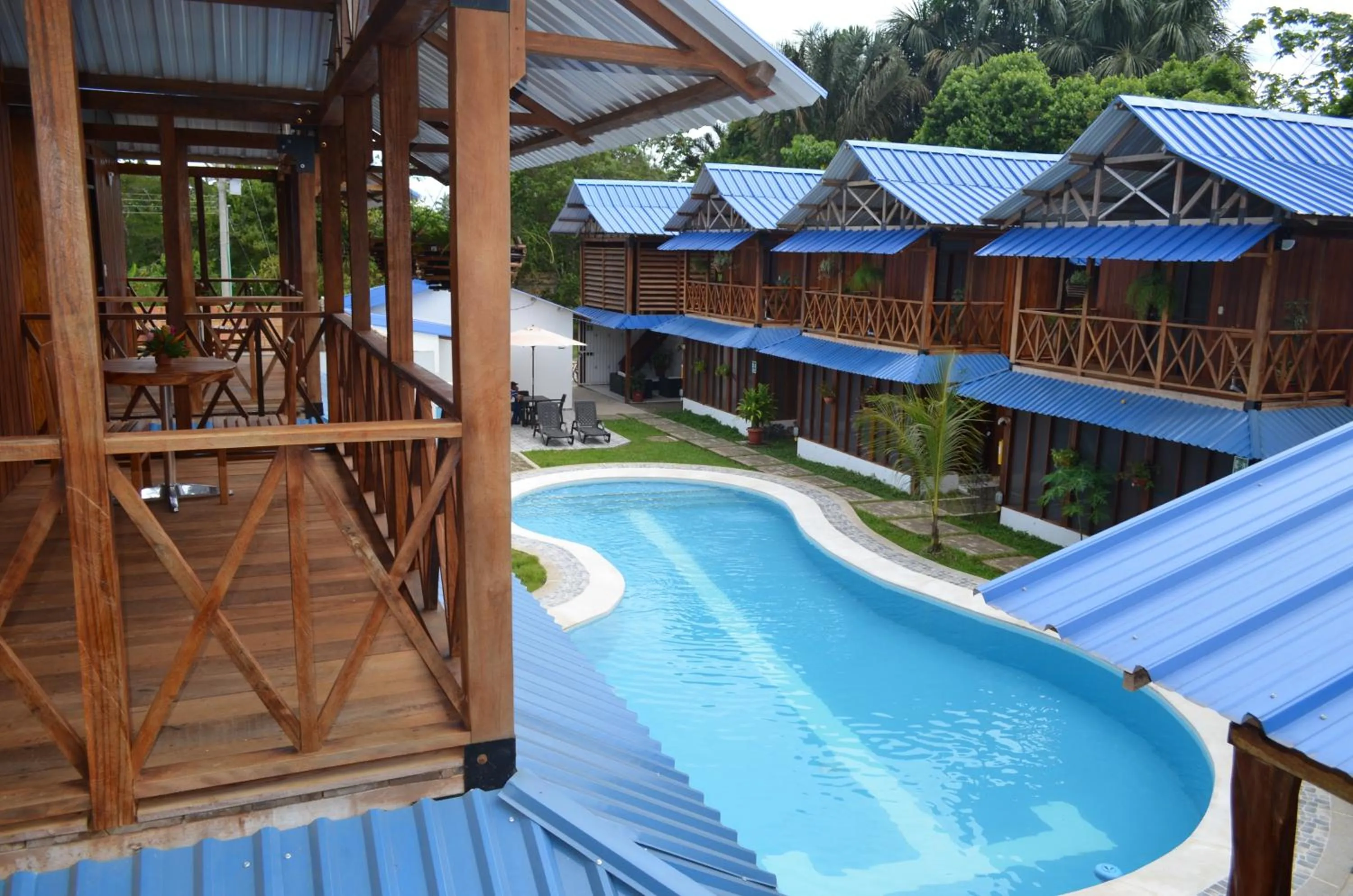 Swimming pool in Hotel Utüane