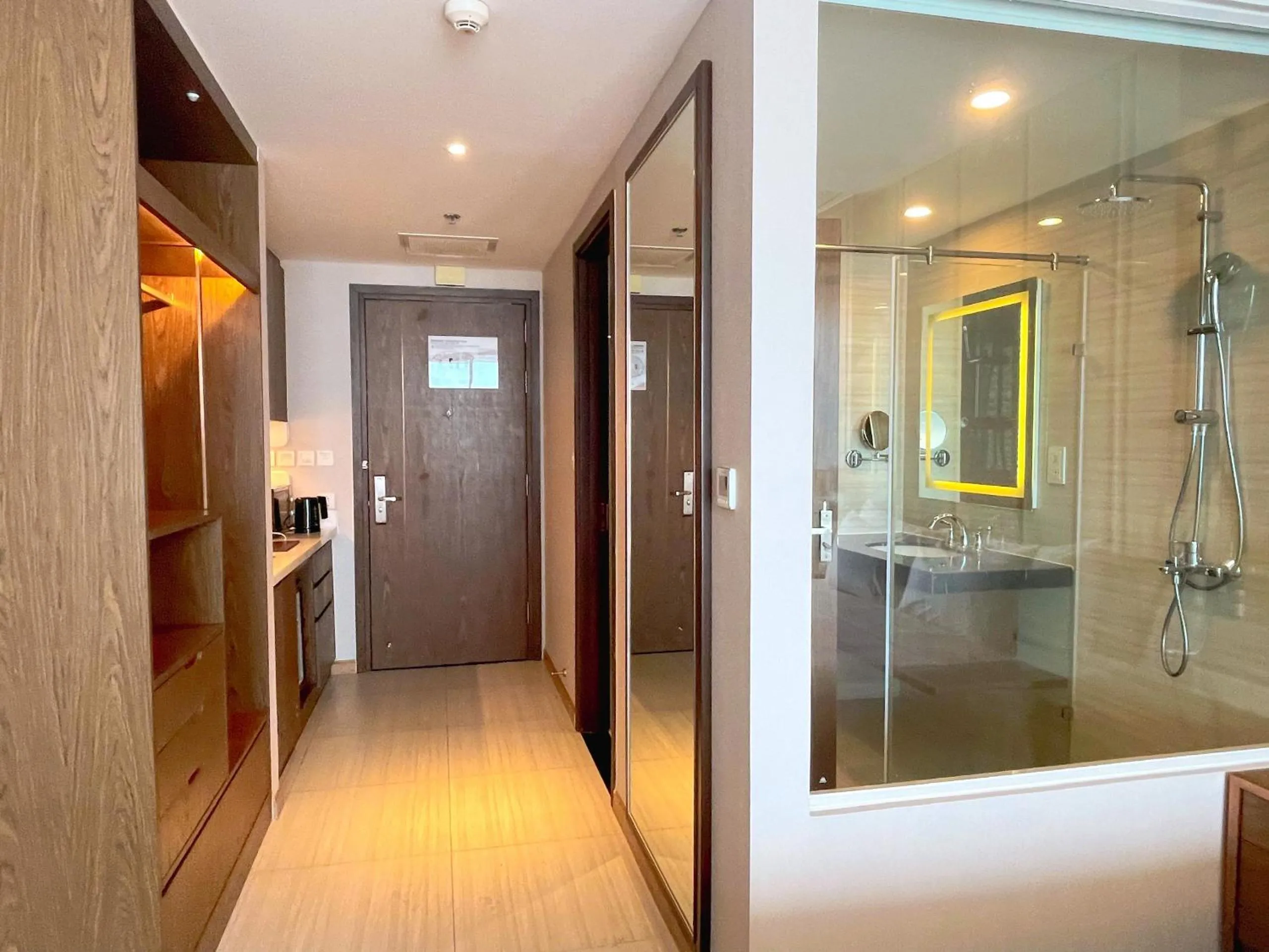 Holi Panorama Condotel