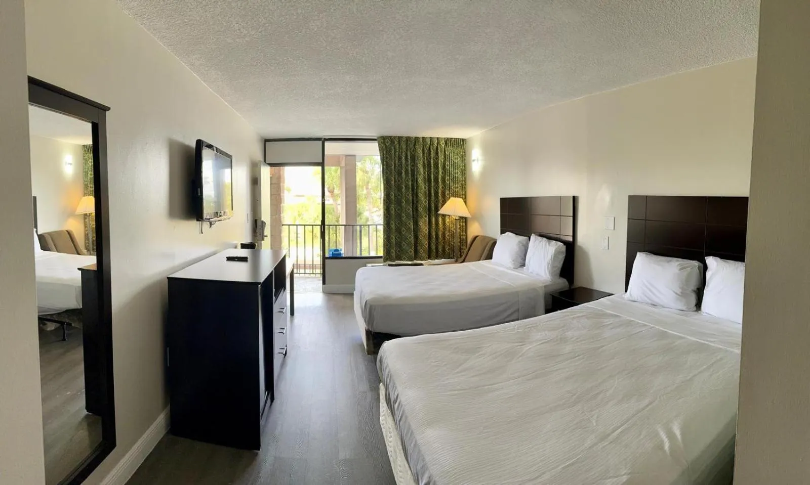 Bed in Rodeway Inn Davenport-Champions Gate