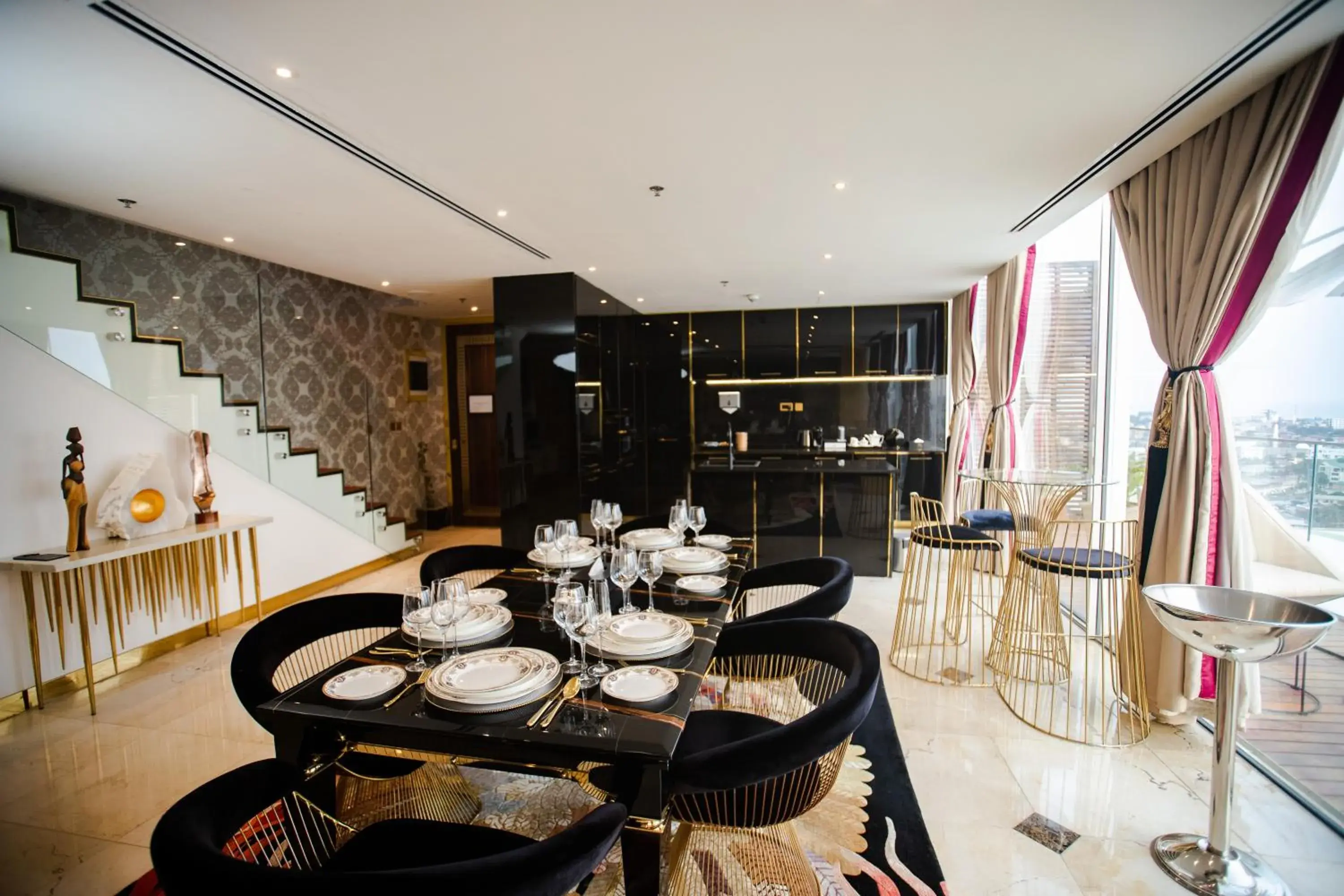 Presidential Suite in Number One Oxford Street Hotel & Suites Presidential Suite in Number One Oxford Street Hotel & Suites