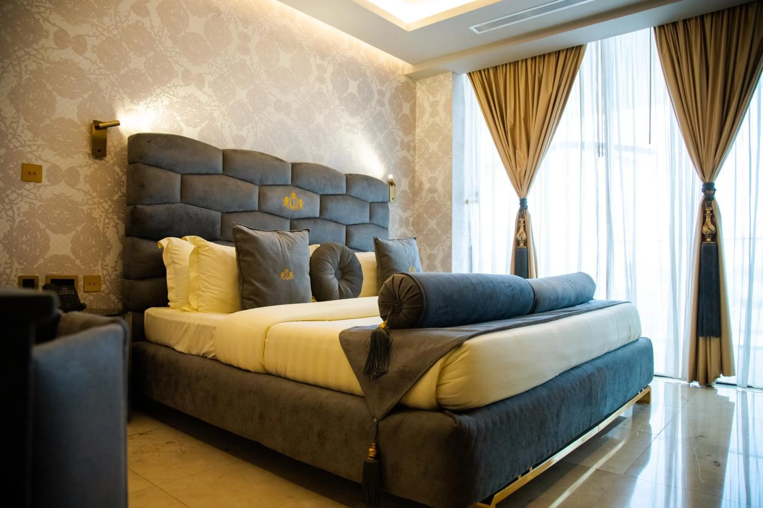 Bedroom, Bed in Number One Oxford Street Hotel & Suites