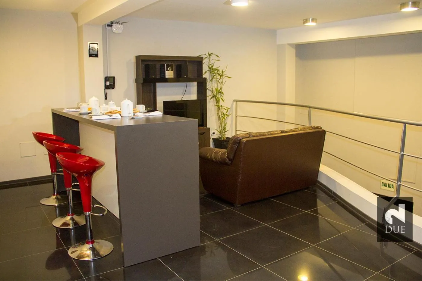 Lounge or bar in Due