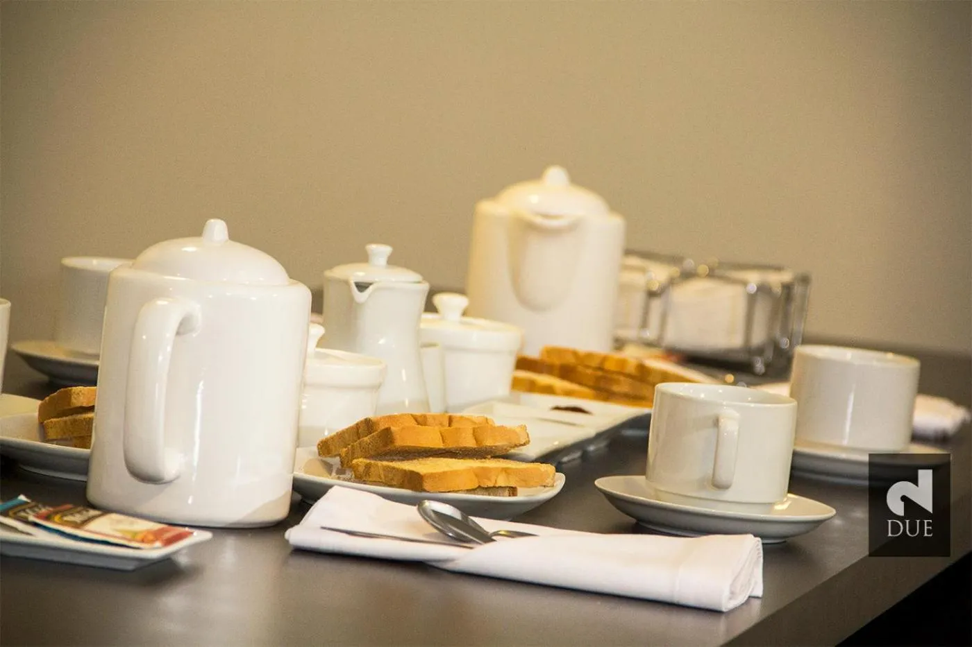 Lounge or bar in Due