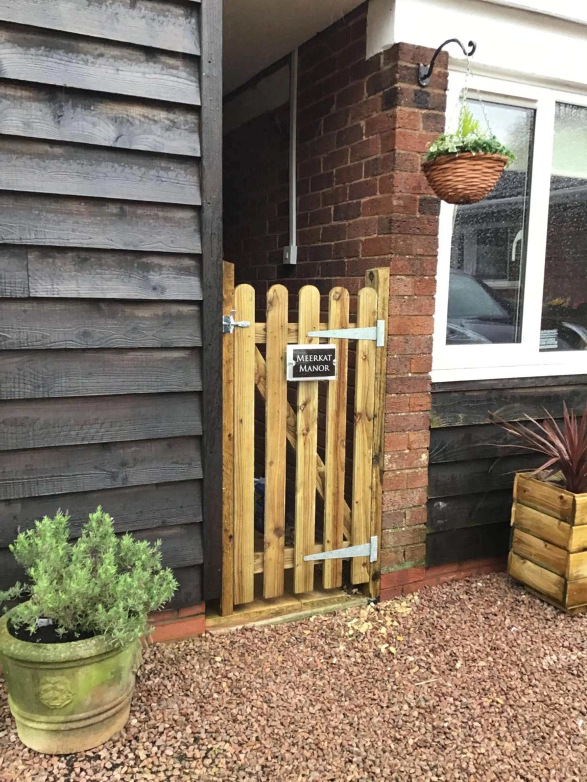 Facade/entrance in Meerkat Manor