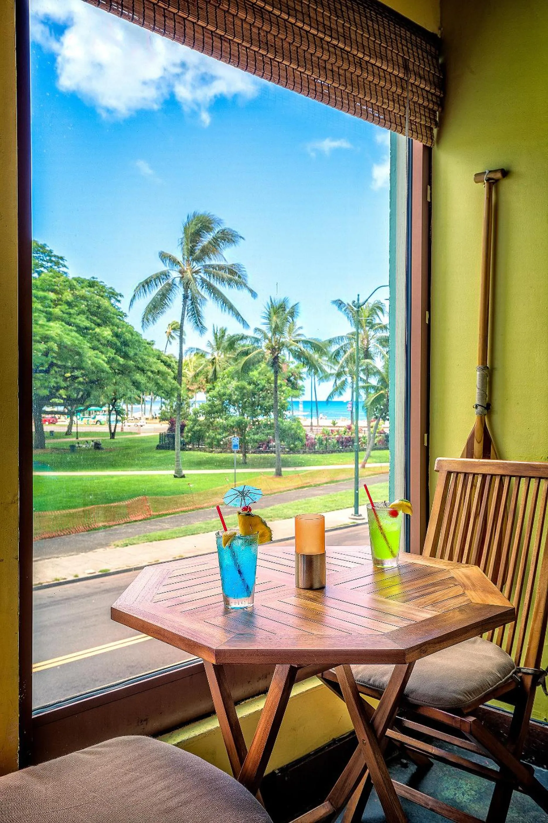 Restaurant/places to eat in Castle at Waikīkī Grand