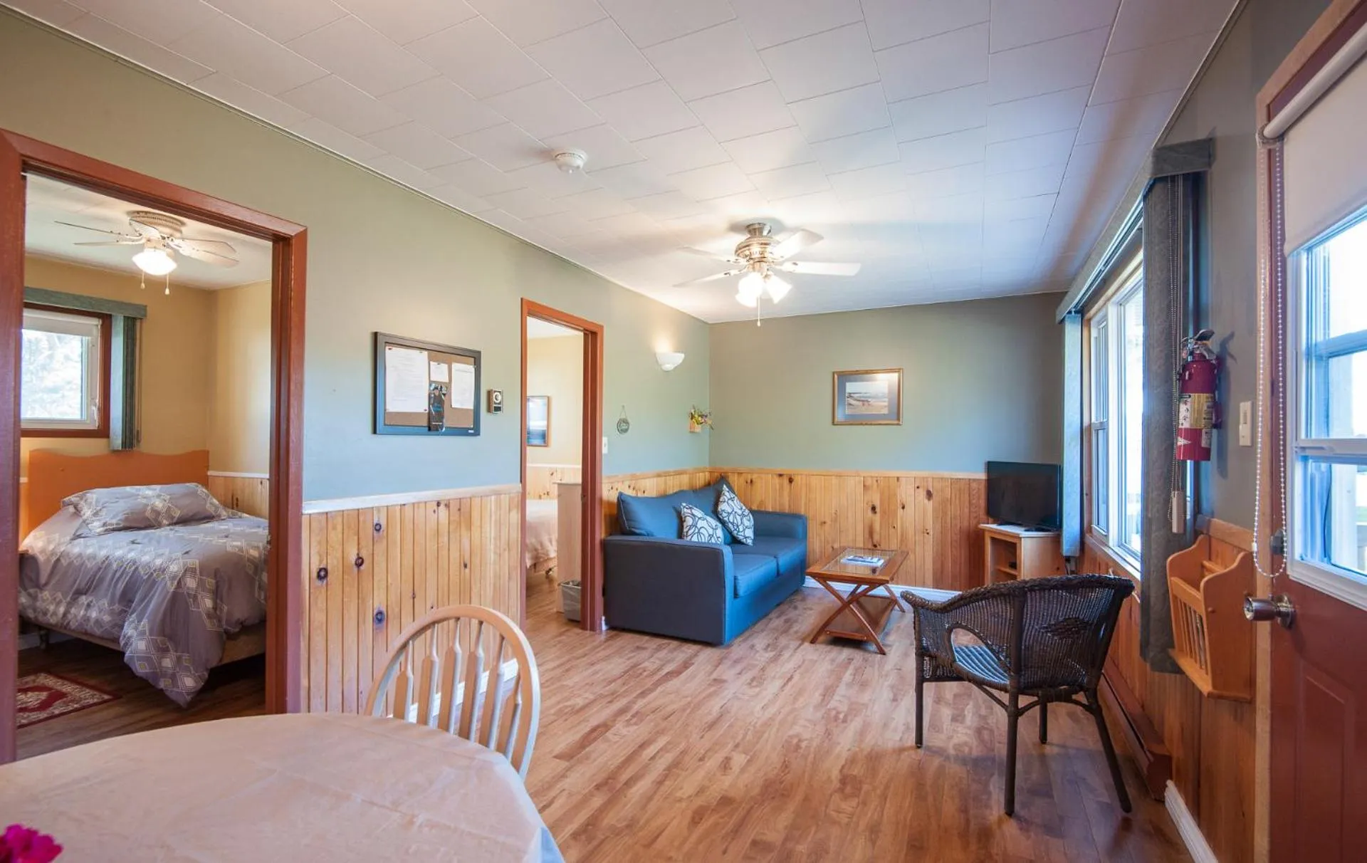 Living room, Bed in Cavendish Lodge & Cottages