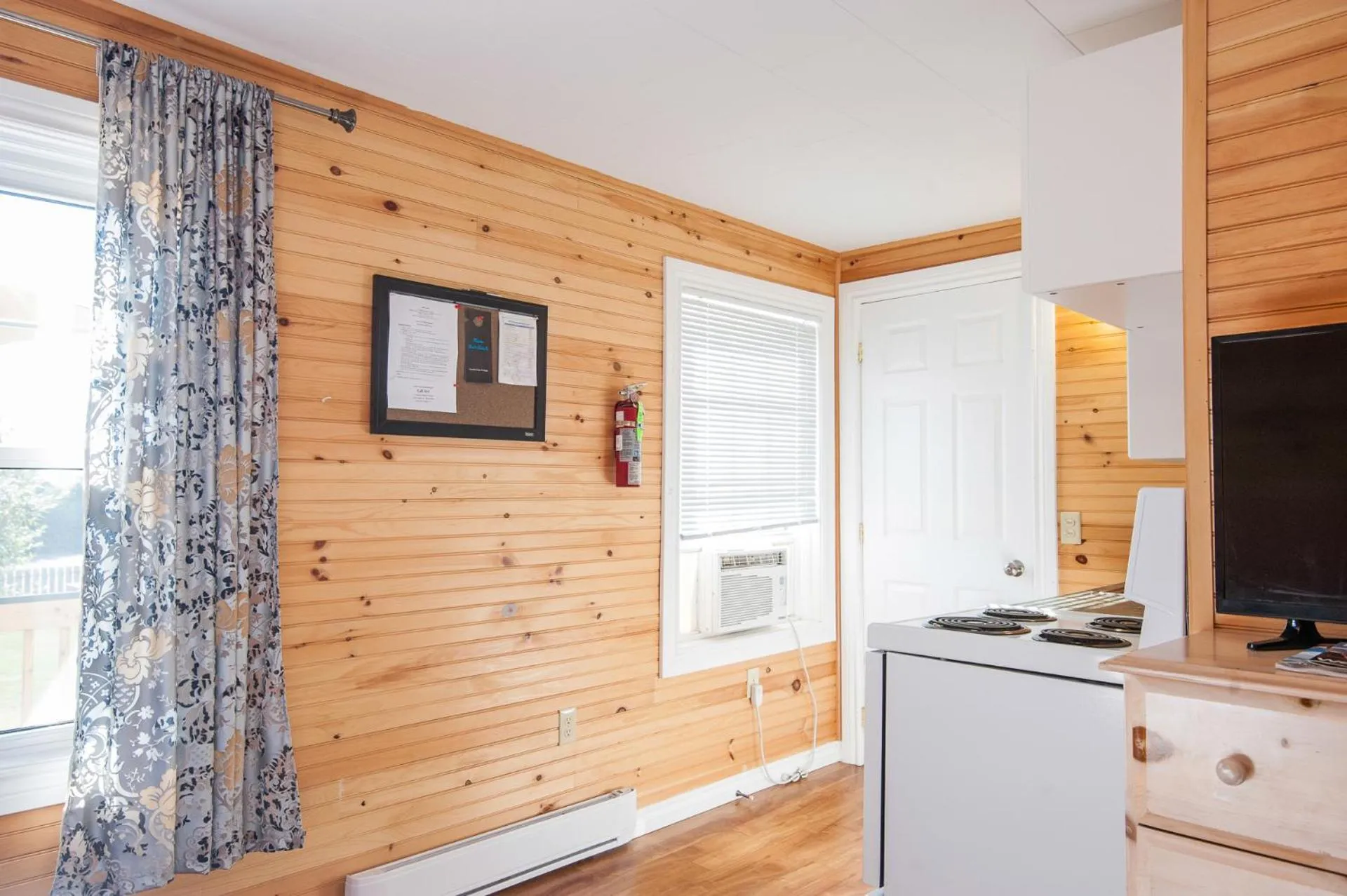 Kitchen or kitchenette in Cavendish Lodge & Cottages