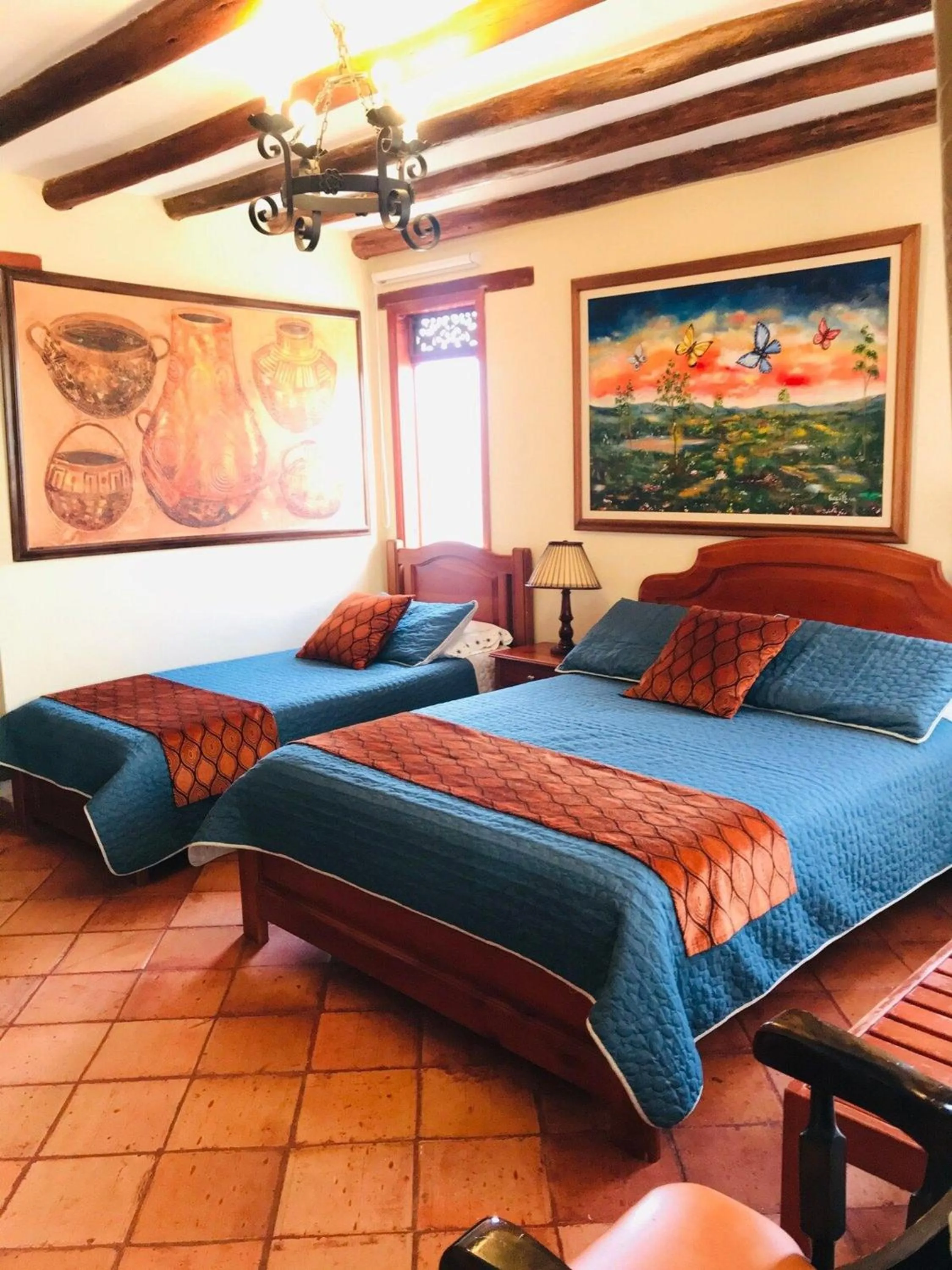 Standard Triple Room in Hotel Villa Cristina