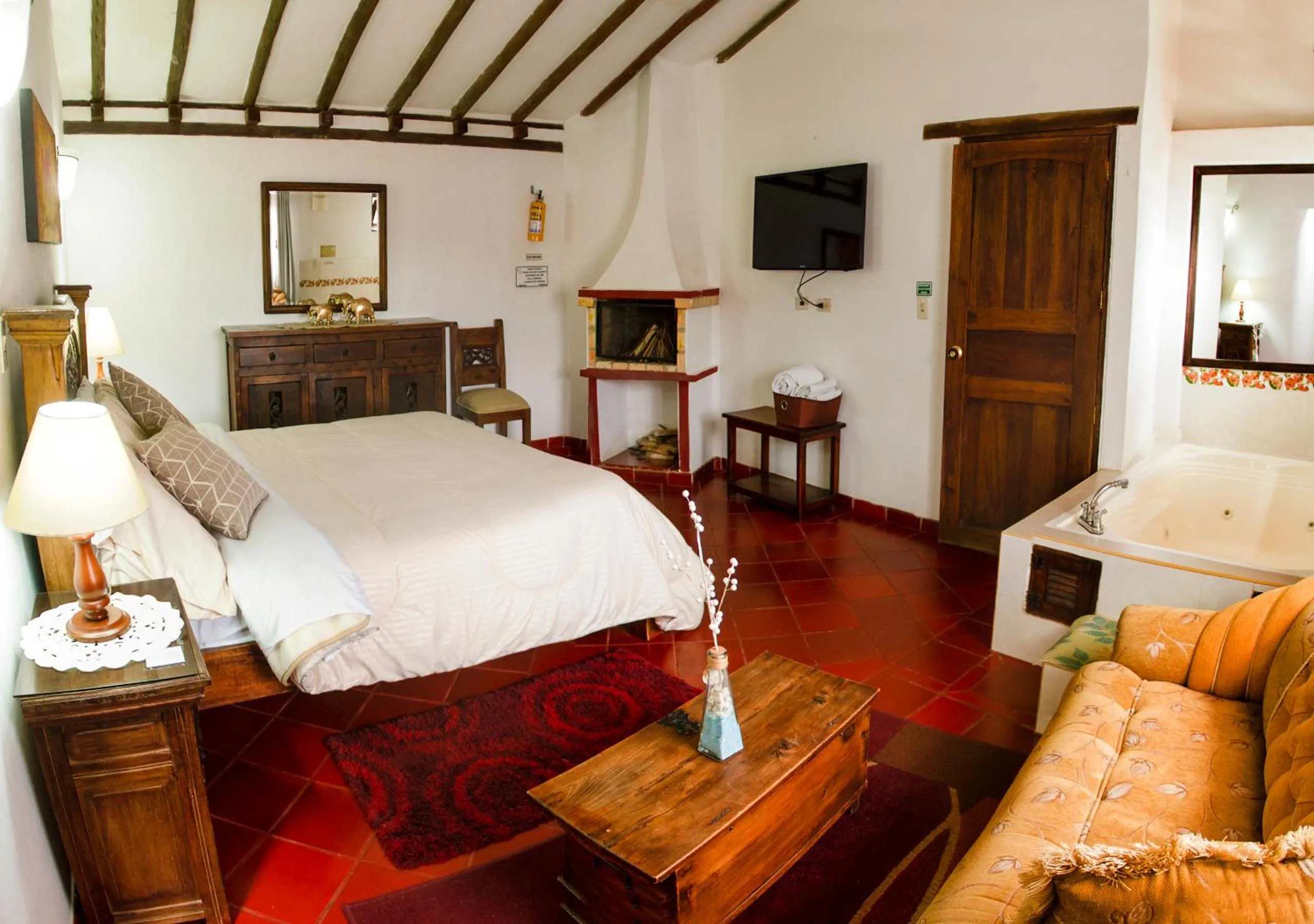 Photo of the whole room, Bed in Hotel Bahía Olivo Boutique & Spa