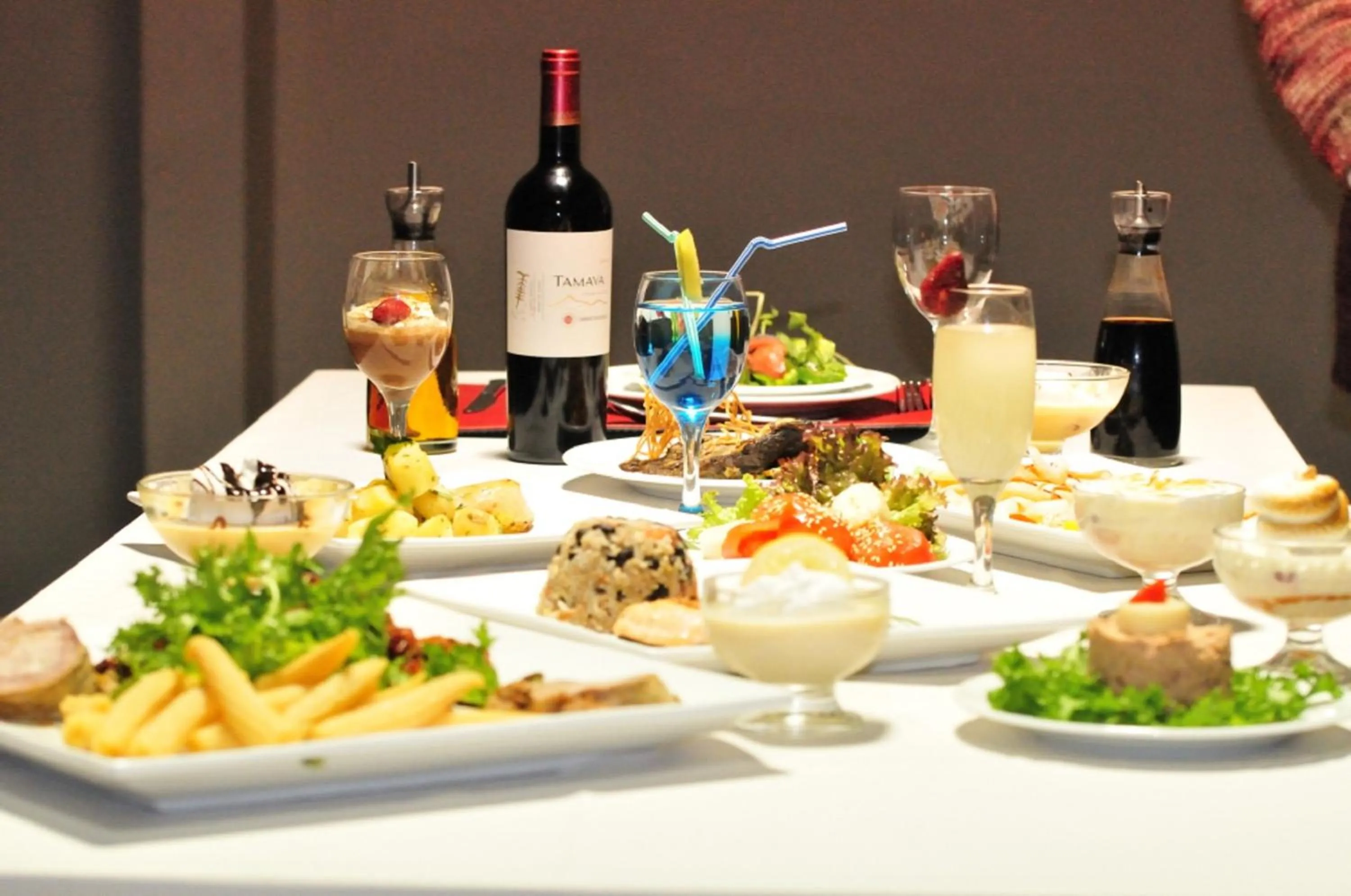 Restaurant/places to eat in Hotel Altos de Tuqui