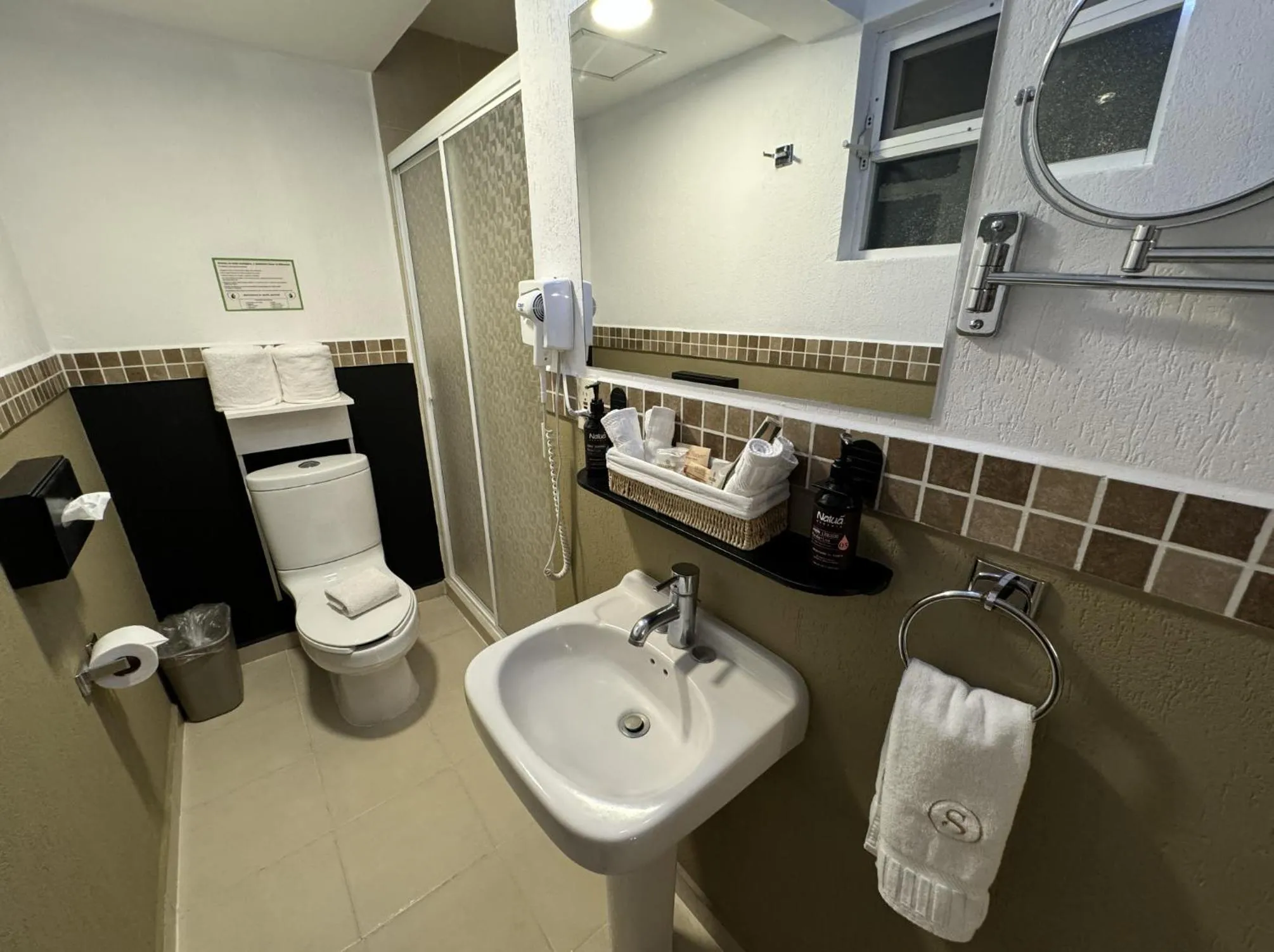 Bathroom in Hotel Interforum