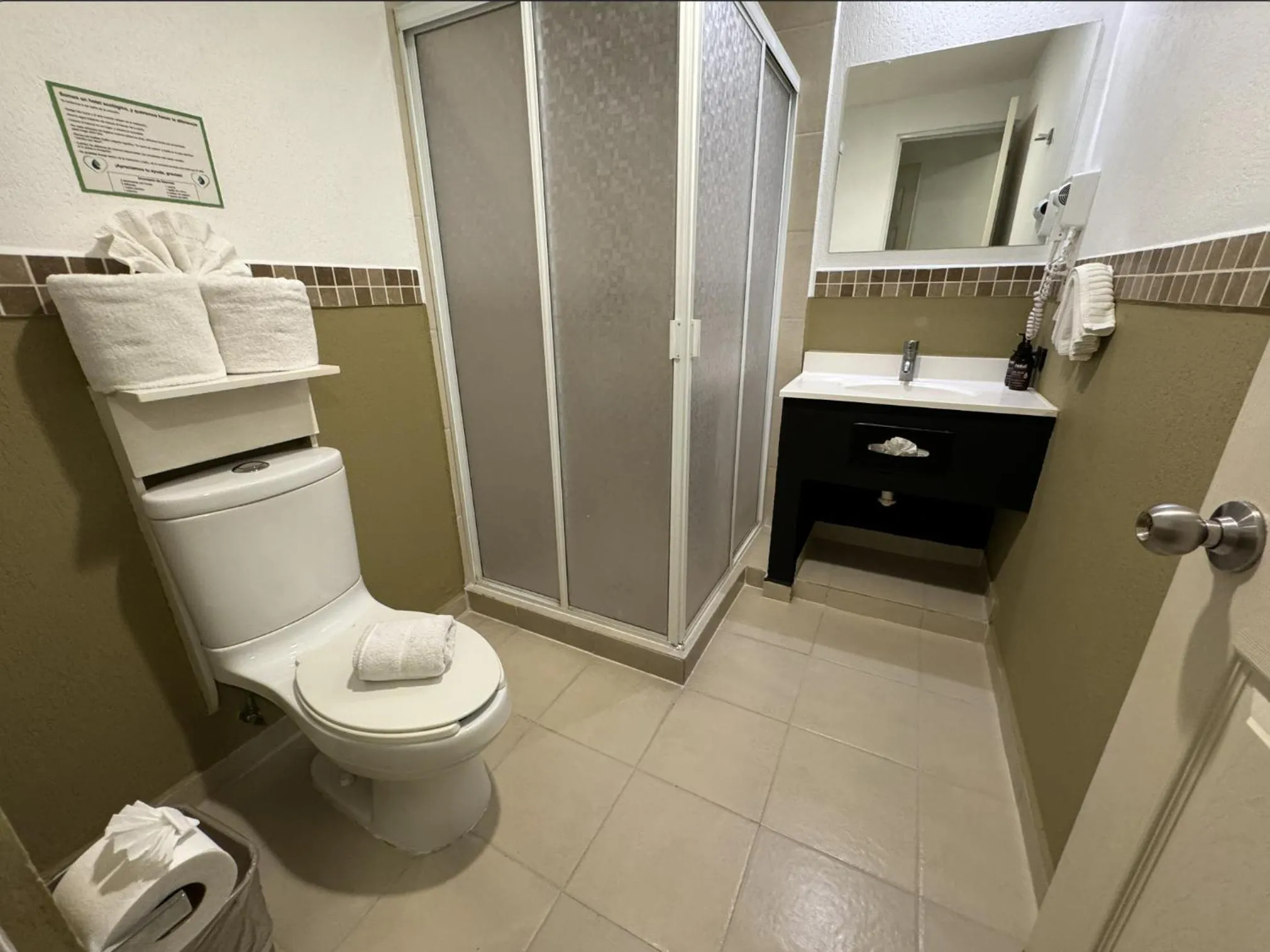 Bathroom in Hotel Interforum