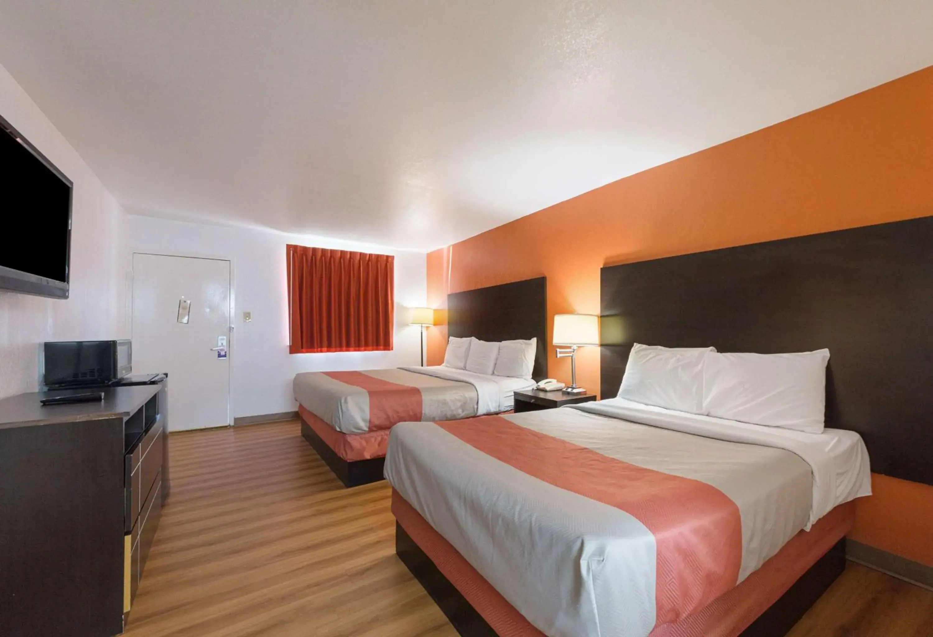 Photo of the whole room, Bed in Motel 6 San Antonio TX I10 West Photo of the whole room, Bed in Motel 6 San Antonio TX I10 West