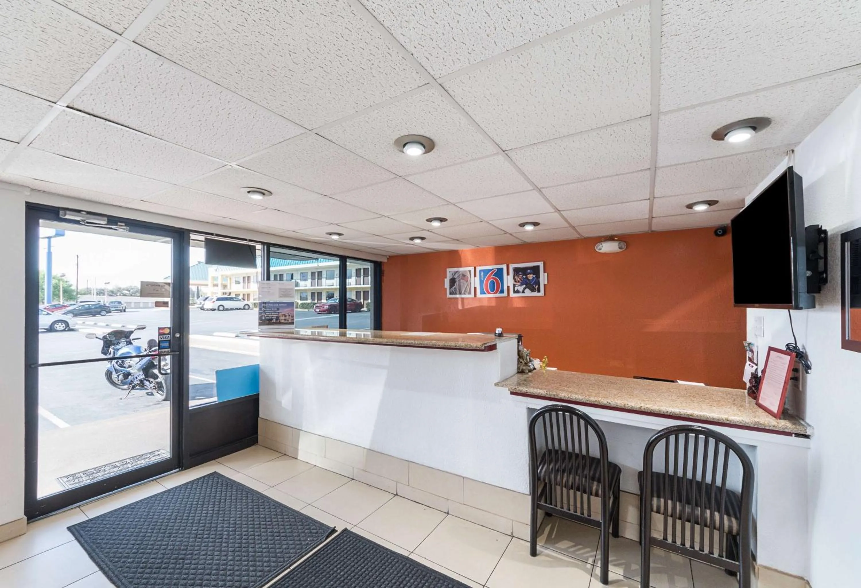 Lobby or reception in Motel 6 San Antonio TX I10 West