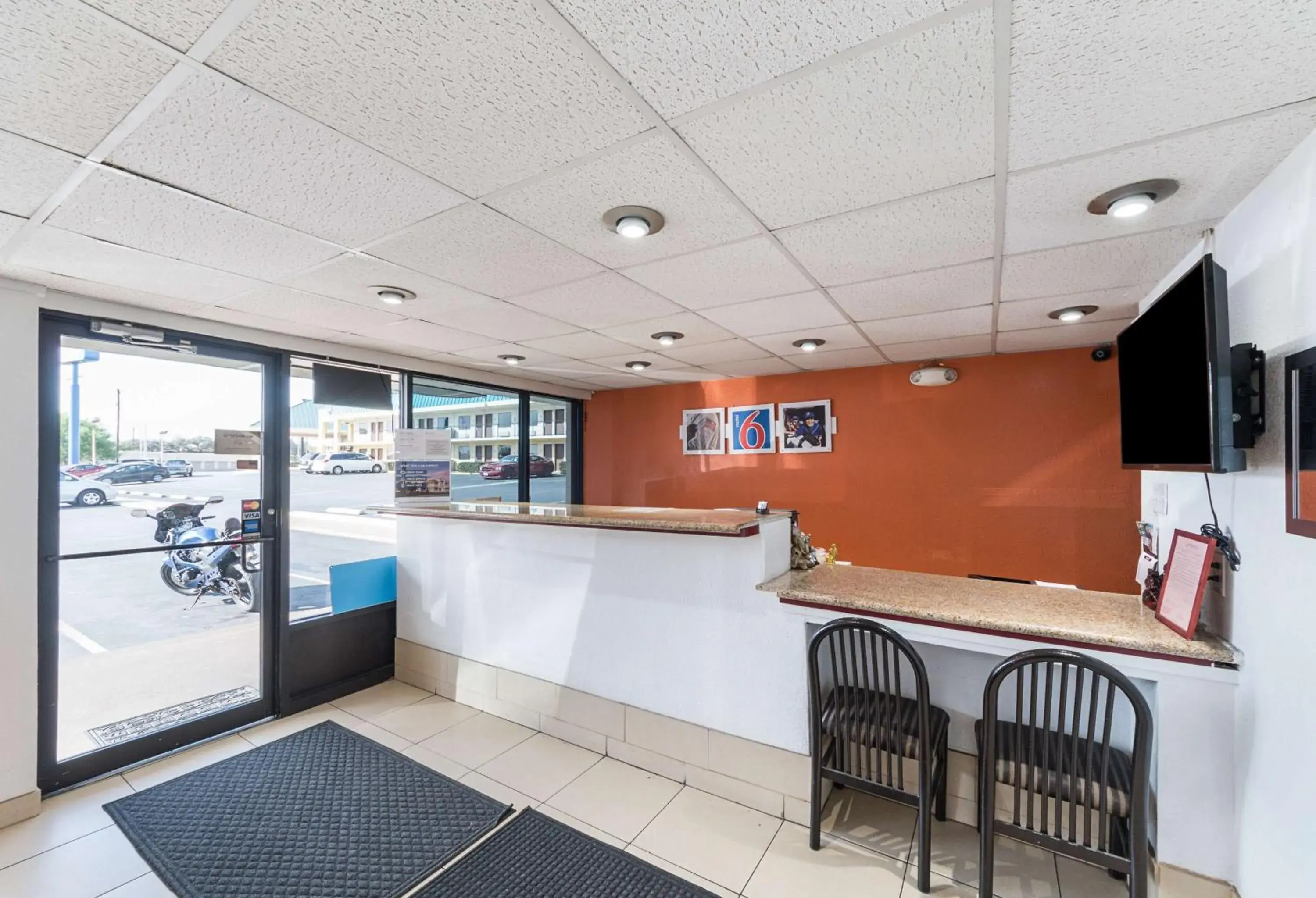 Lobby or reception in Motel 6 San Antonio TX I10 West Lobby or reception in Motel 6 San Antonio TX I10 West