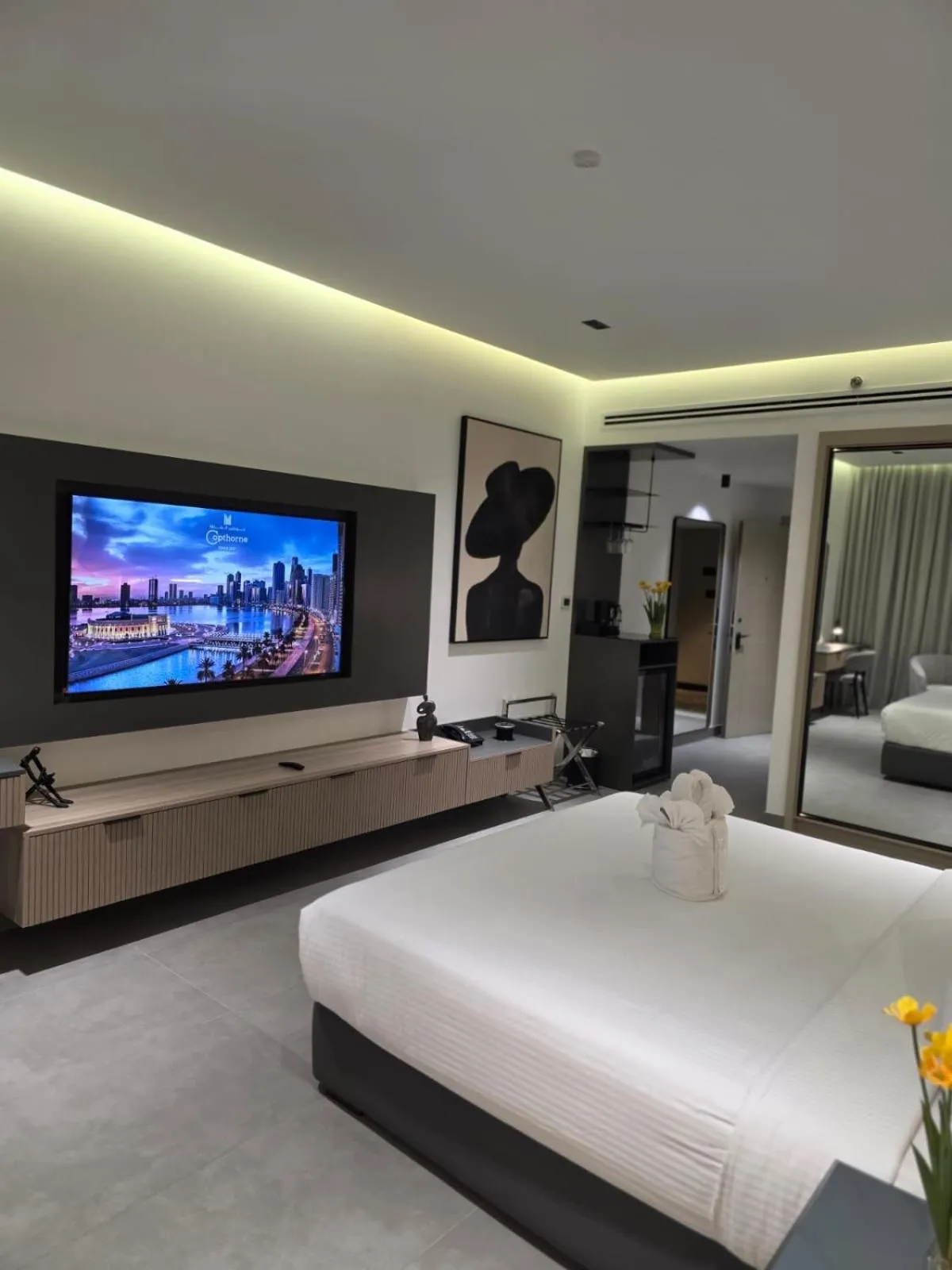 Bedroom, Bed in Copthorne Hotel Sharjah