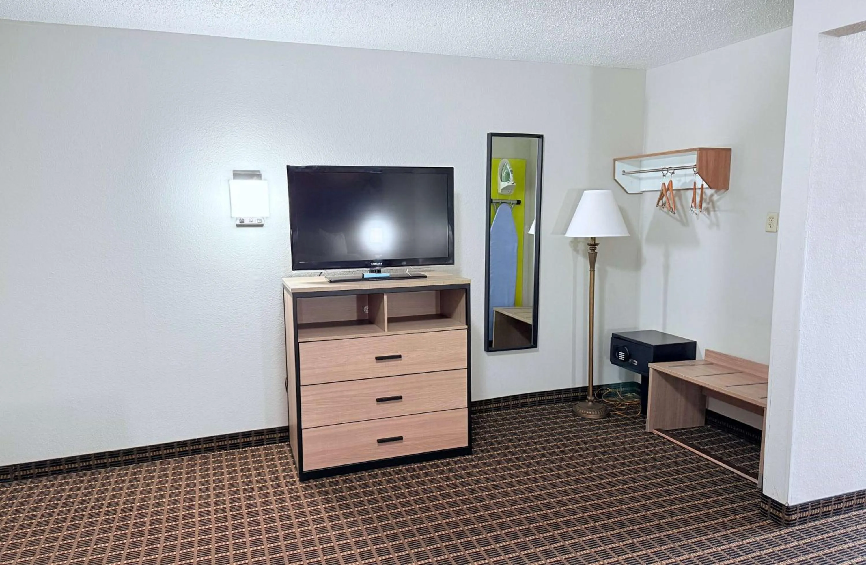 Photo of the whole room in Days Inn by Wyndham San Antonio Interstate Hwy 35 North
