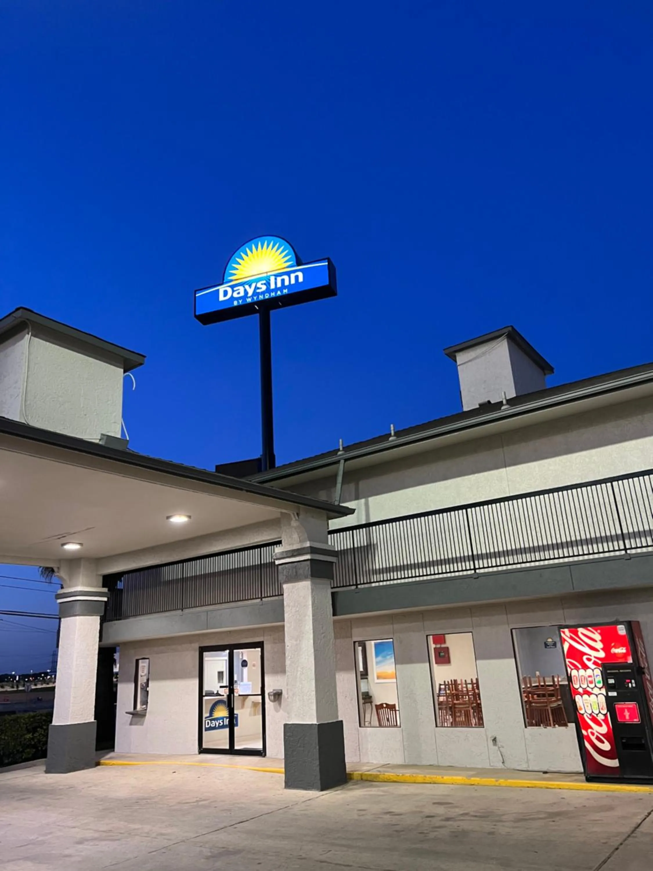 Property building in Days Inn by Wyndham San Antonio Interstate Hwy 35 North