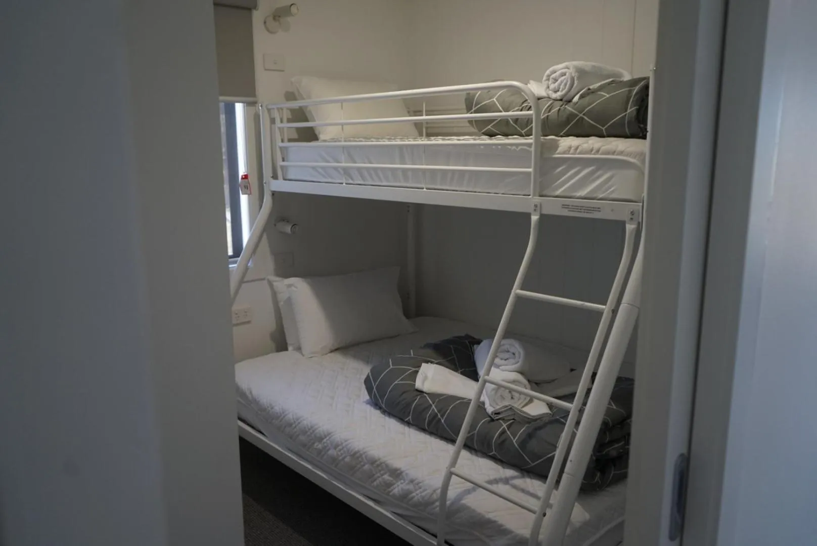 Bedroom, Bed in Lake Hume Holiday Park