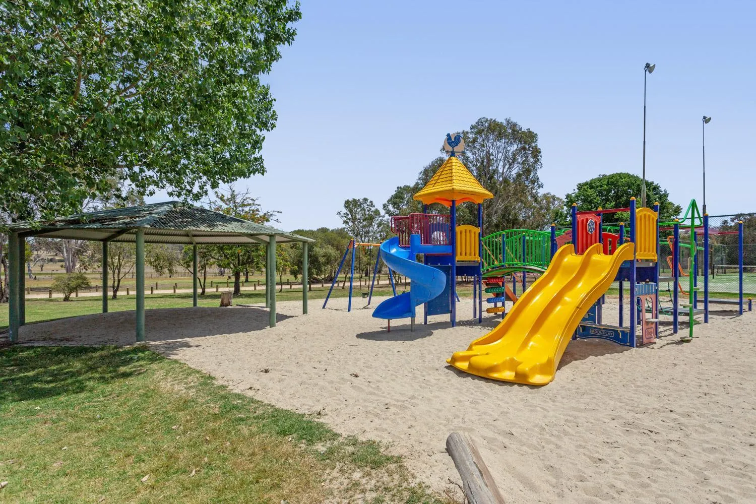 Children play ground in Lake Hume Holiday Park