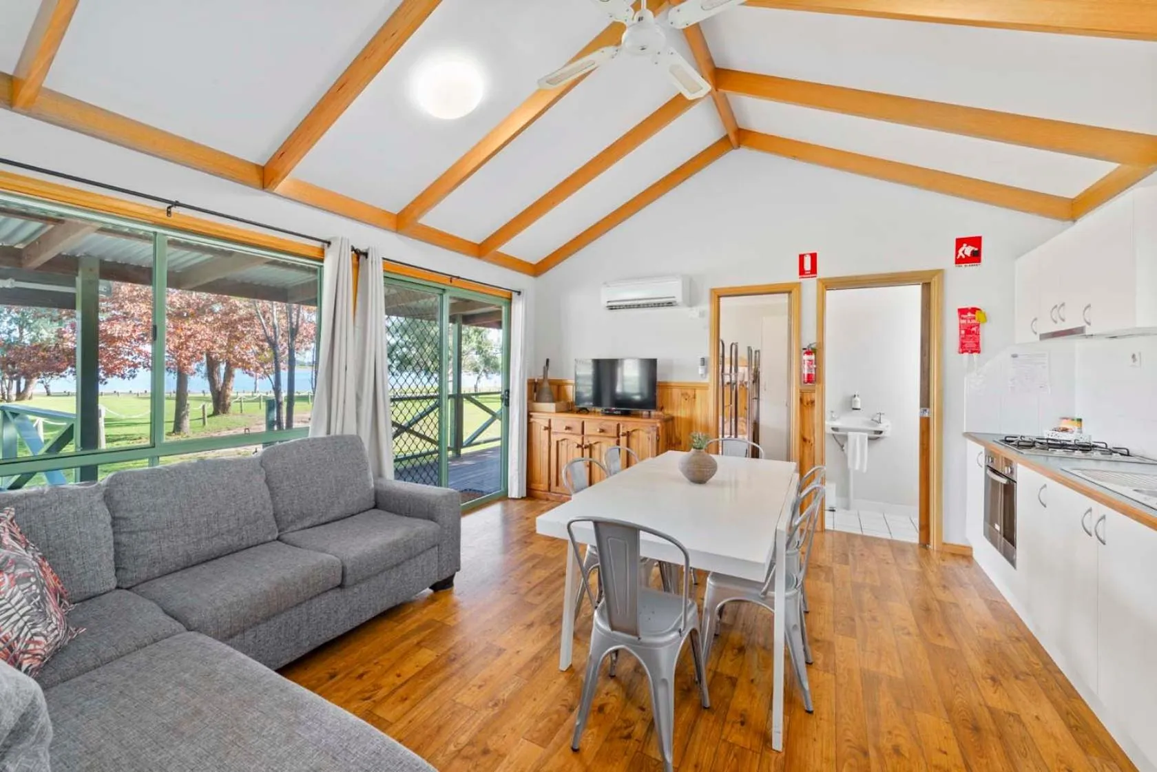 Living room in Lake Hume Holiday Park