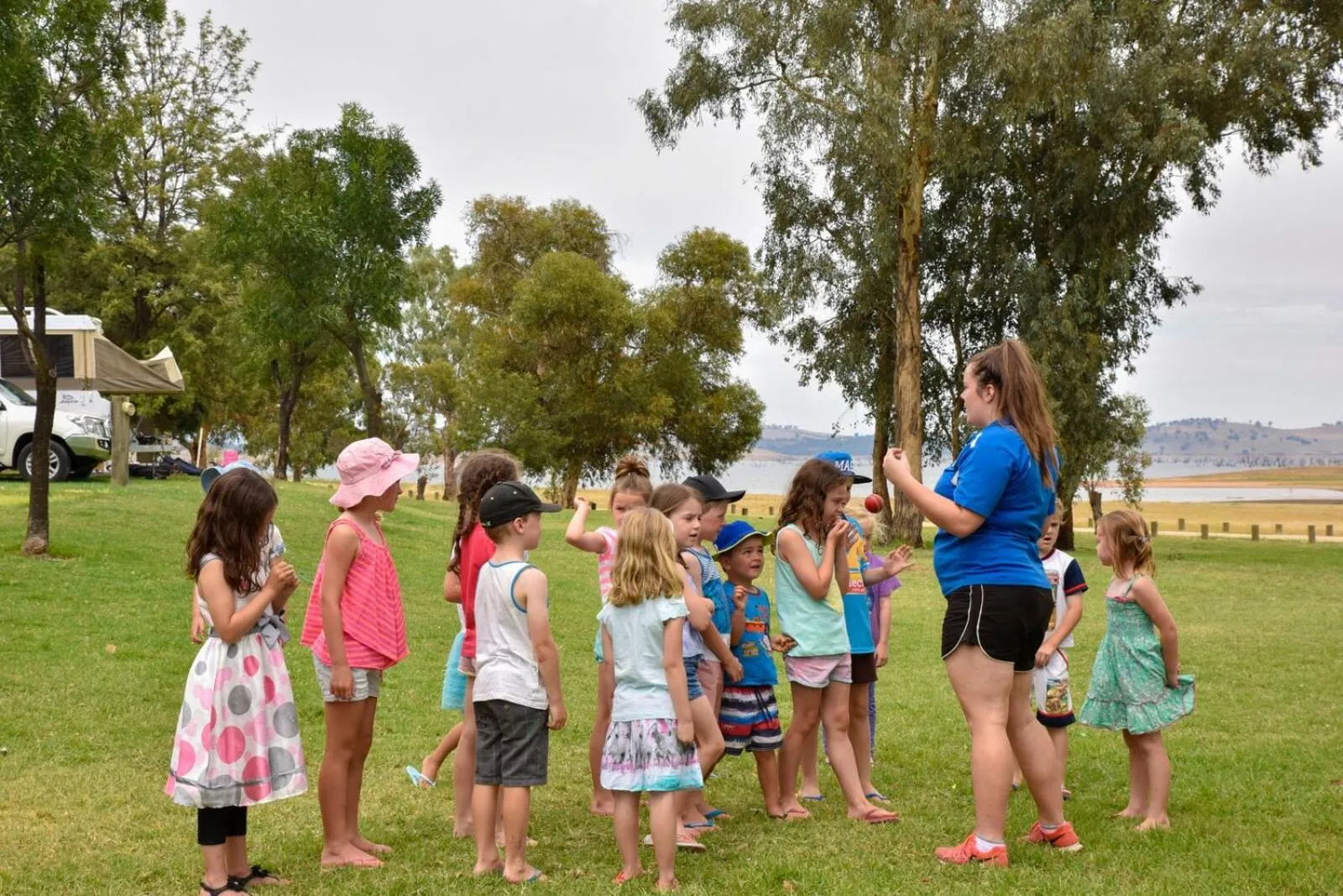 People in Lake Hume Holiday Park