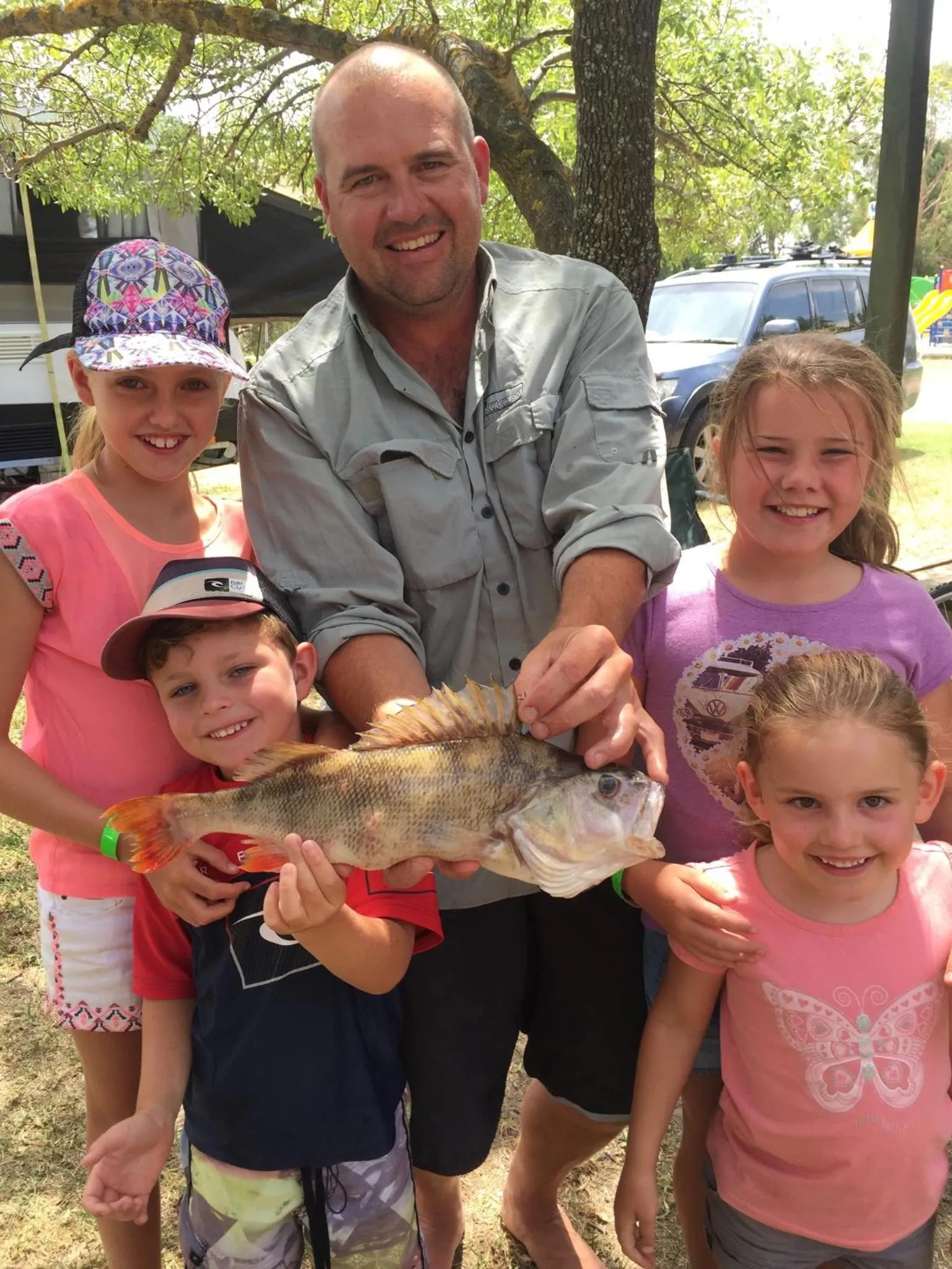 People in Lake Hume Holiday Park