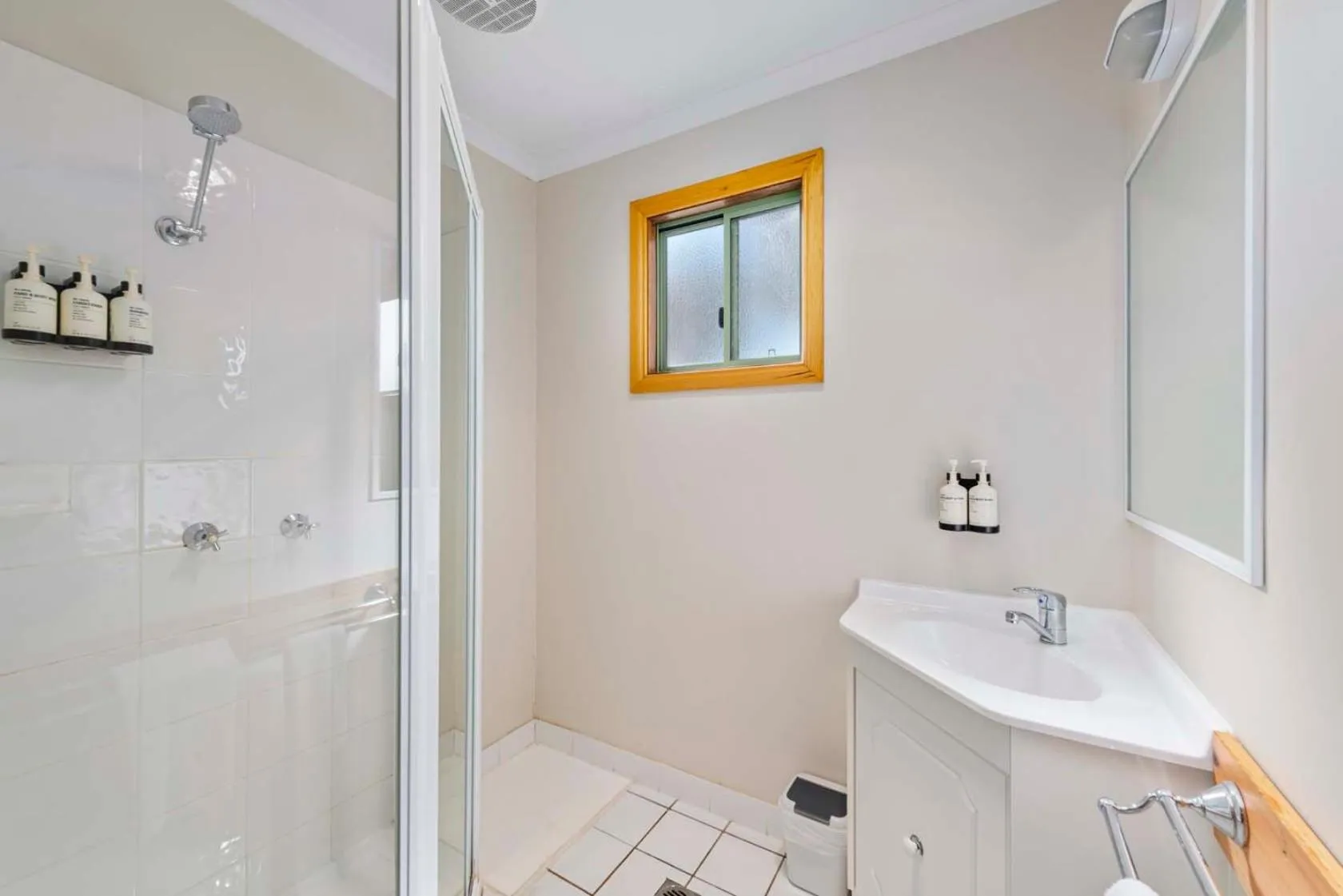 Toilet in Lake Hume Holiday Park