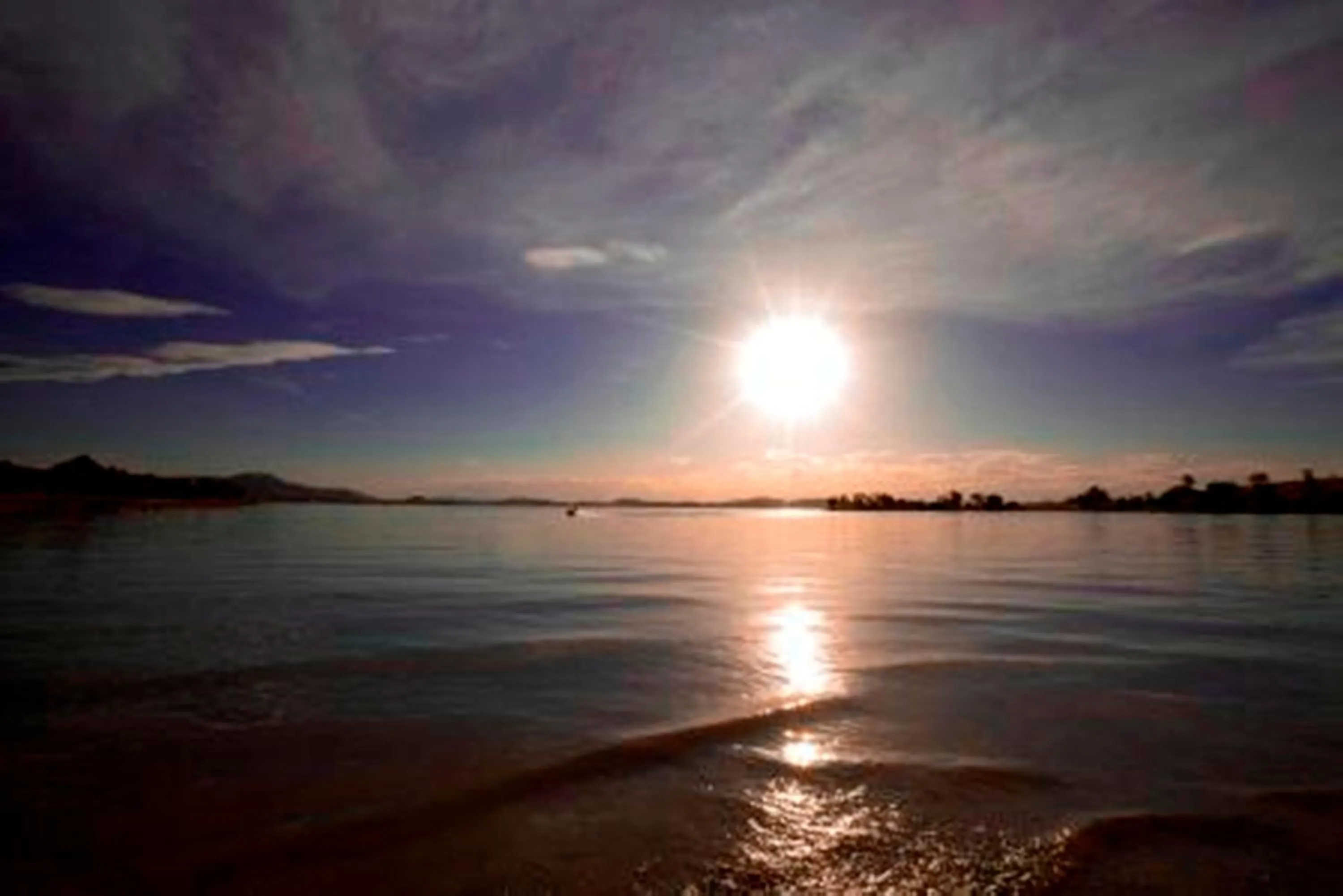 Lake view in Lake Hume Holiday Park