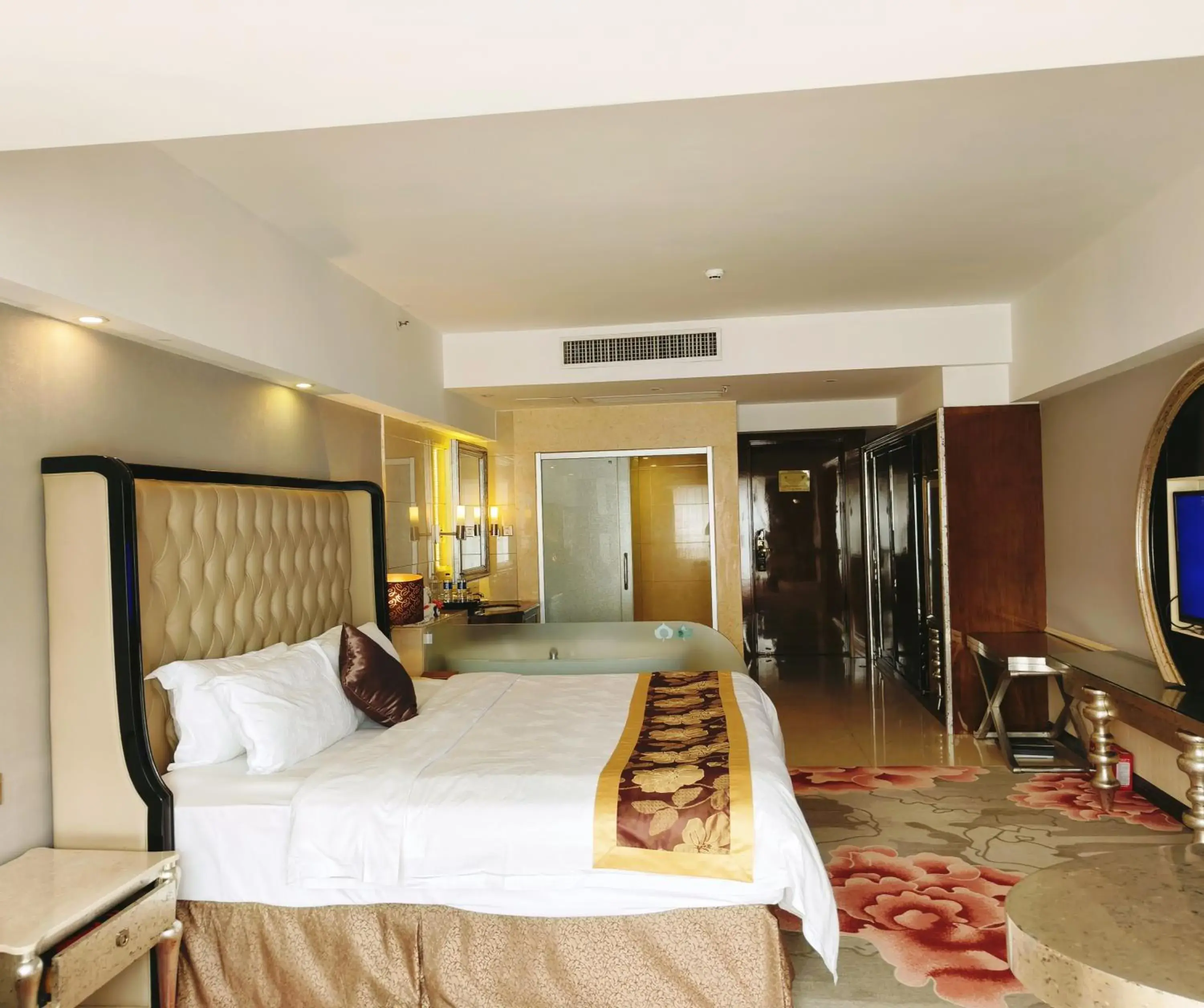 European Style Deluxe King Room in 广州克莱顿酒店 Clayton Hotel Pazhou Exhibition Center European Style Deluxe King Room in 广州克莱顿酒店 Clayton Hotel Pazhou Exhibition Center