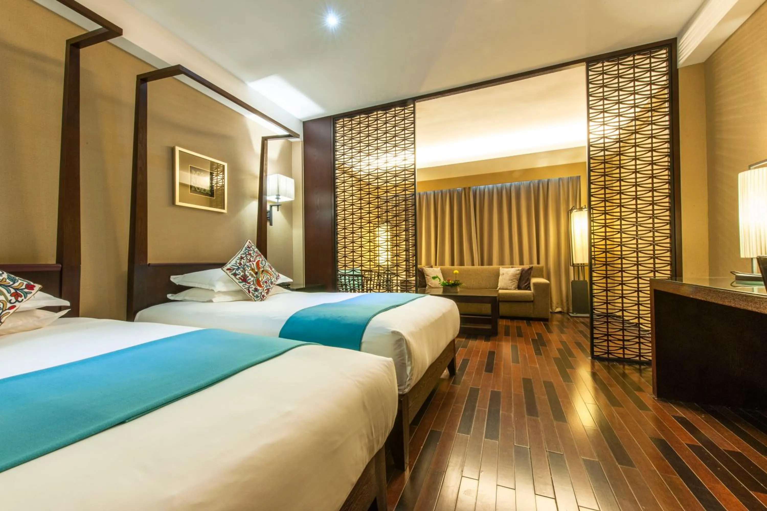 Photo of the whole room, Bed in SSAW Boutique Hotel Hefei Intime Centre