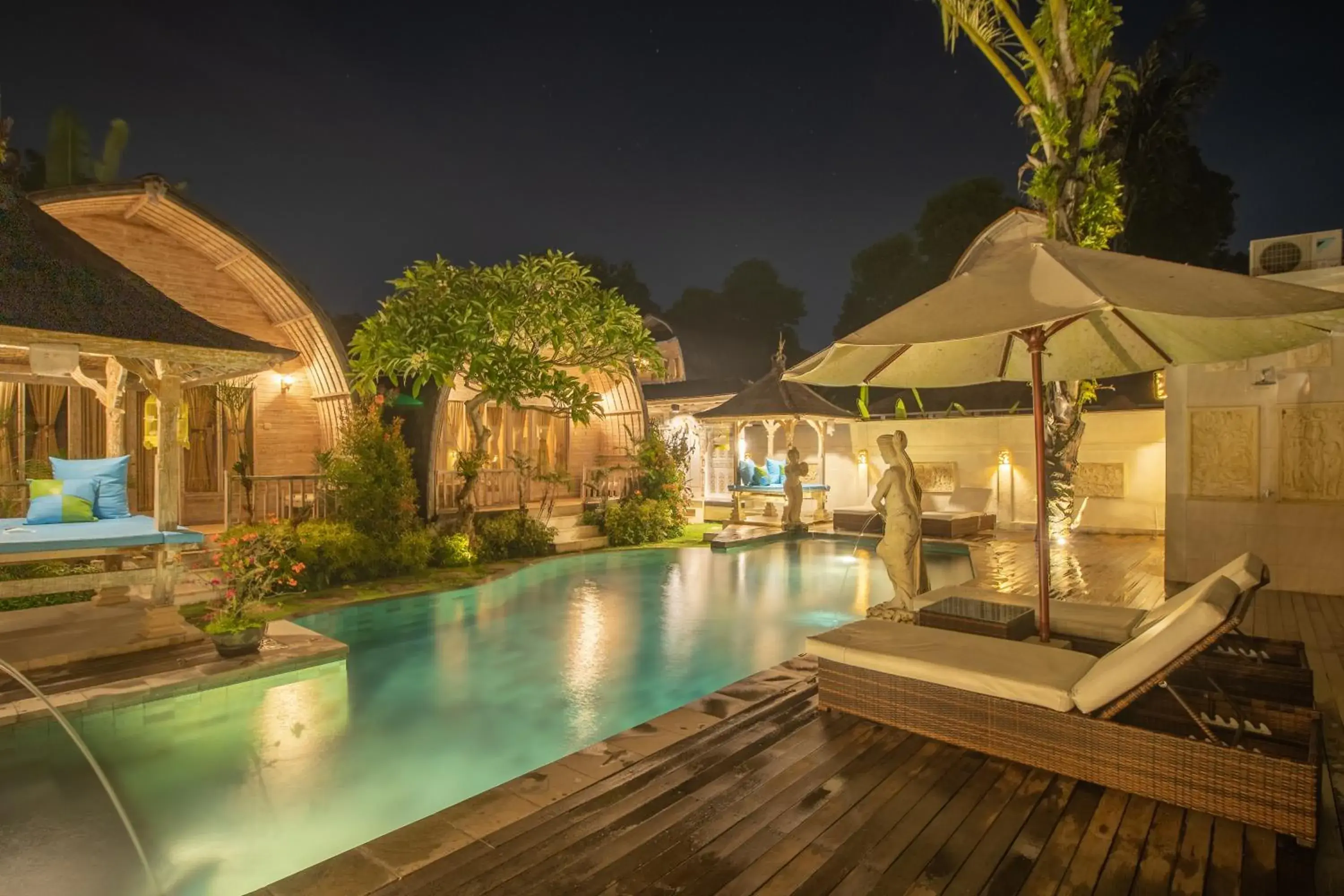 Swimming pool in Wana Shanti Villa Swimming pool in Wana Shanti Villa