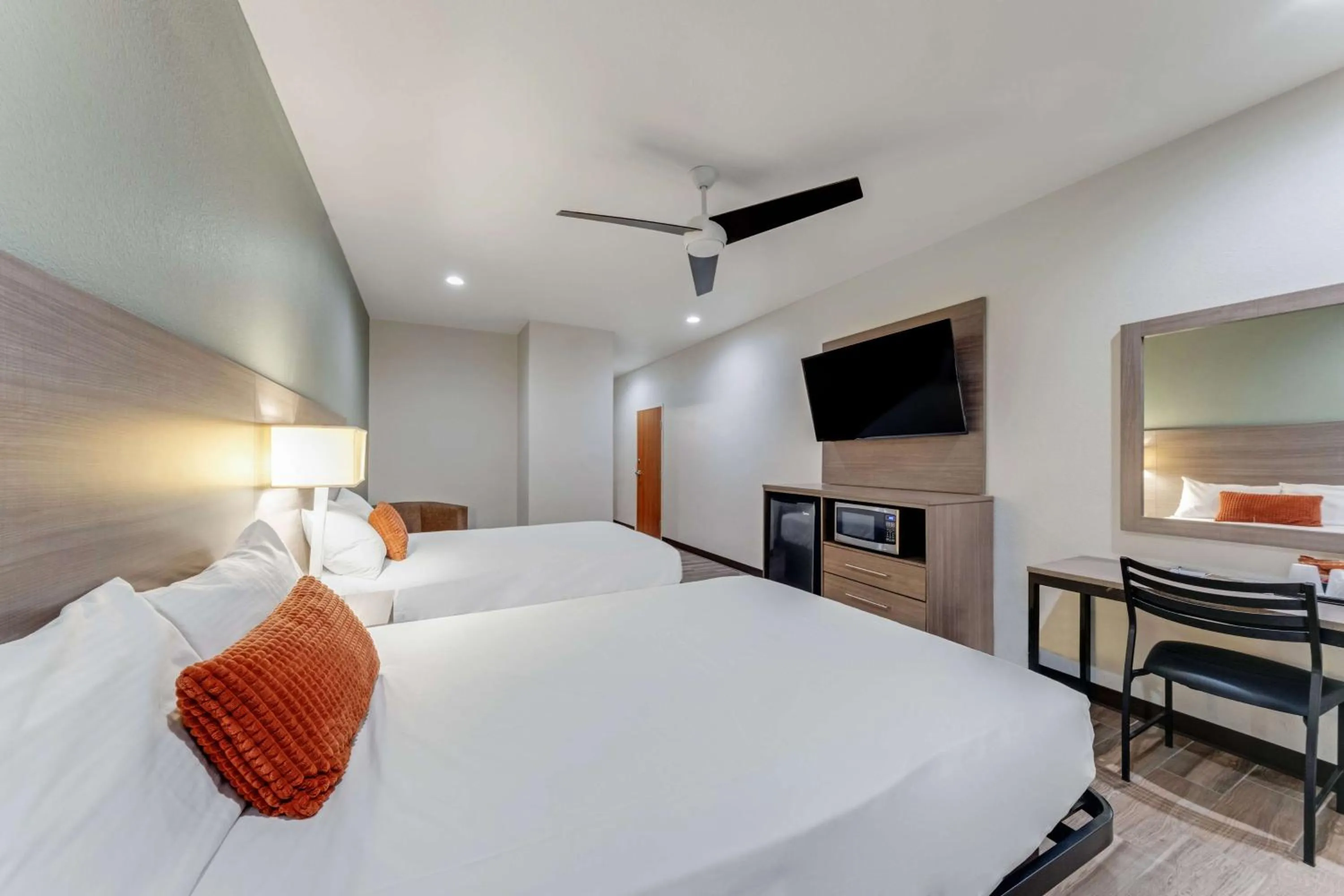 Bedroom, Bed in Americas Best Value Inn San Antonio Downtown Riverwalk