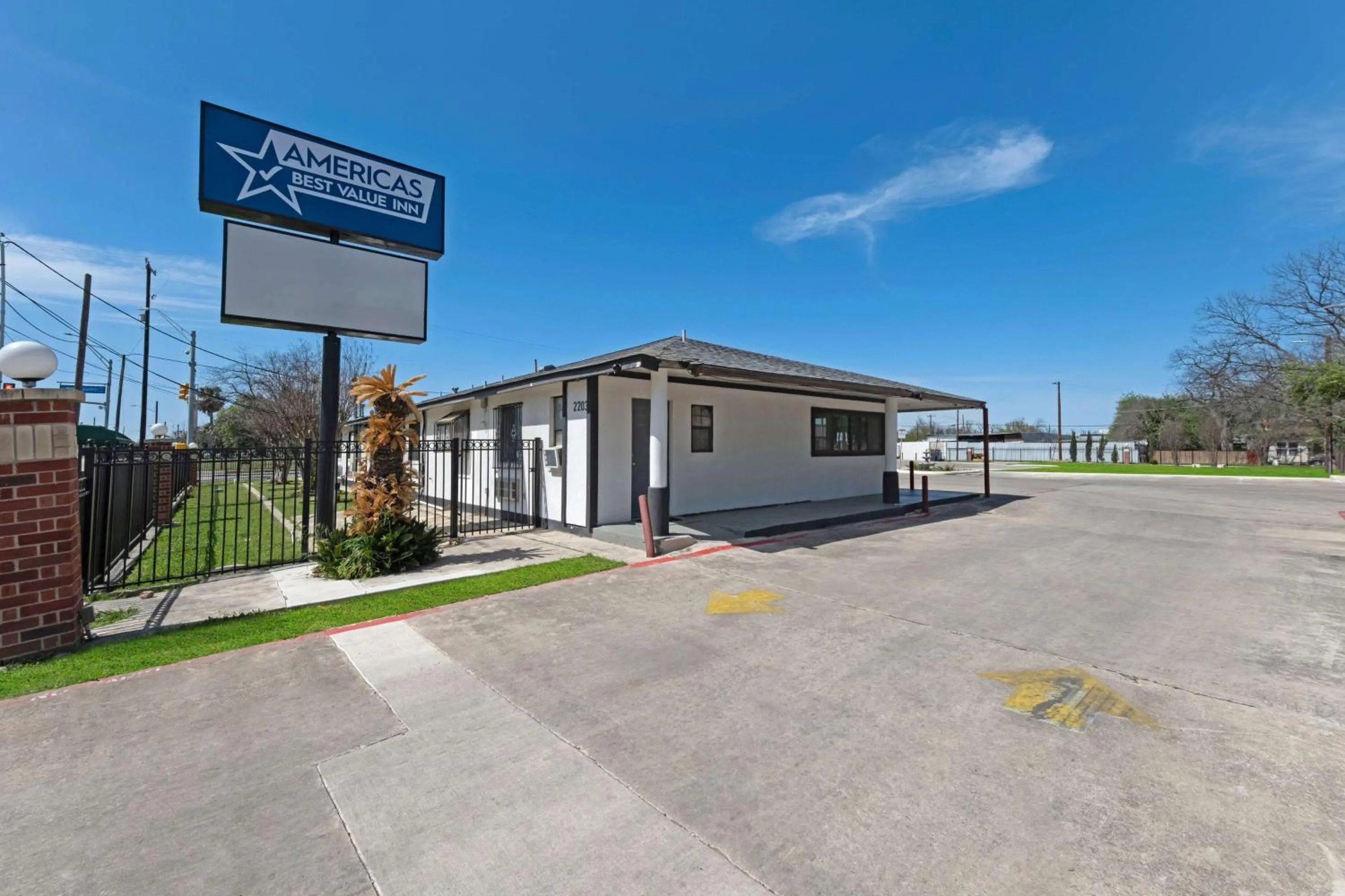 Property building in Americas Best Value Inn San Antonio Downtown Riverwalk