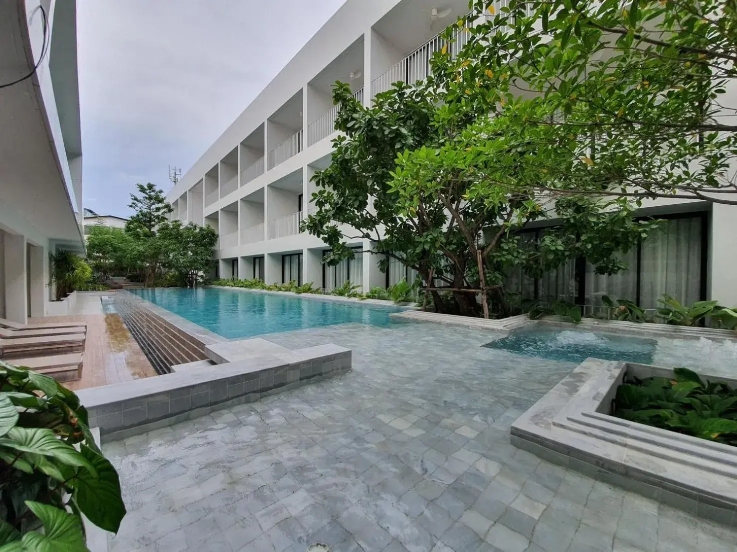 Swimming Pool in Chern Bangkok