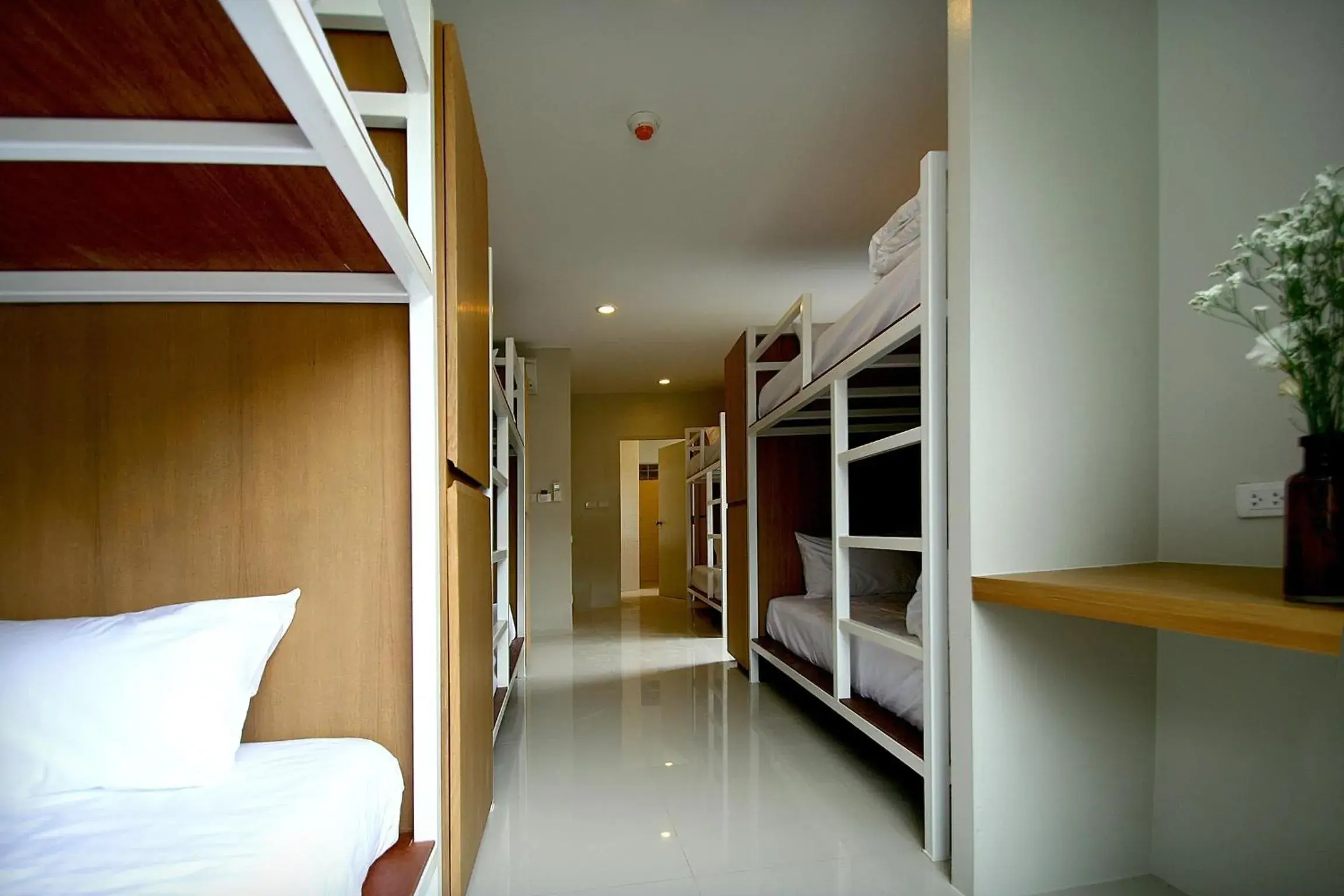 Photo of the whole room, Bed in Chern Bangkok