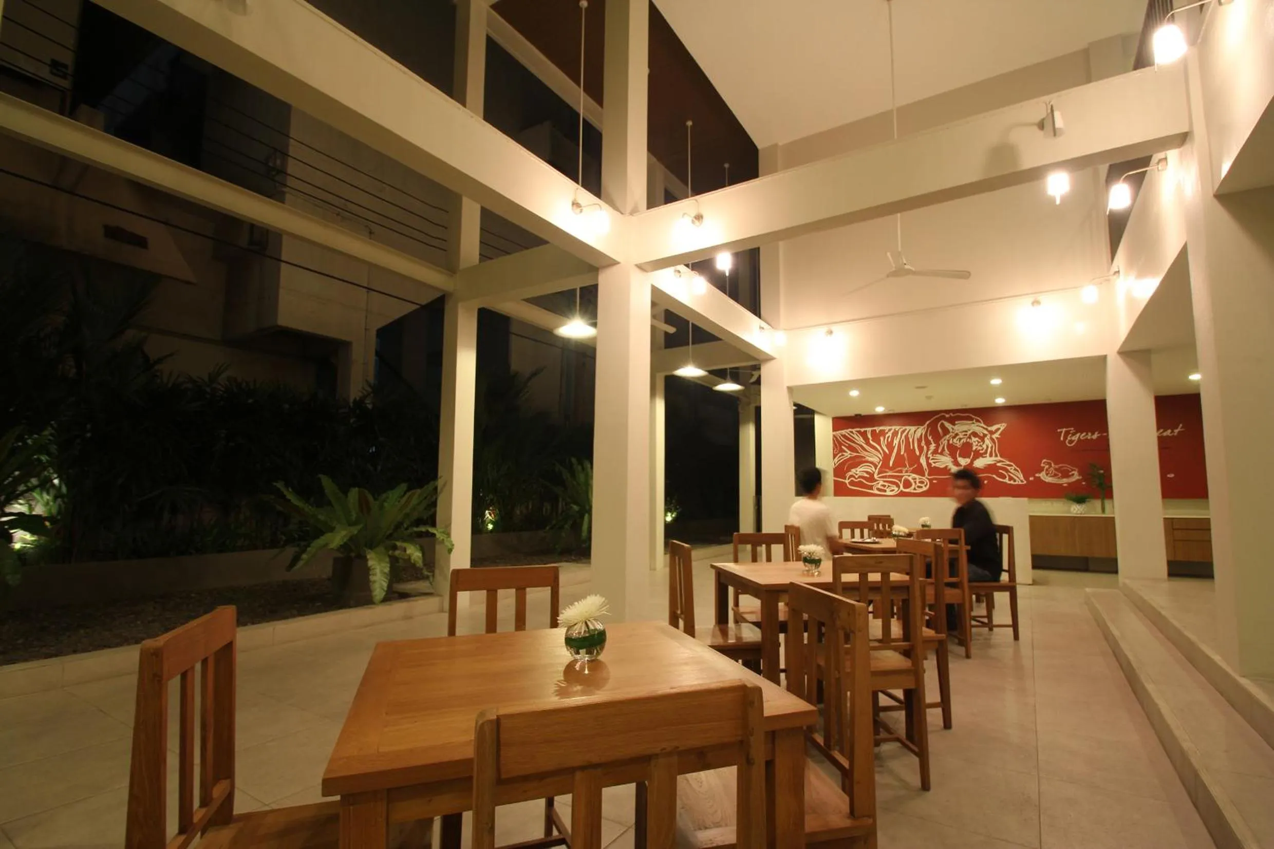 Restaurant/places to eat in CHERN Bangkok