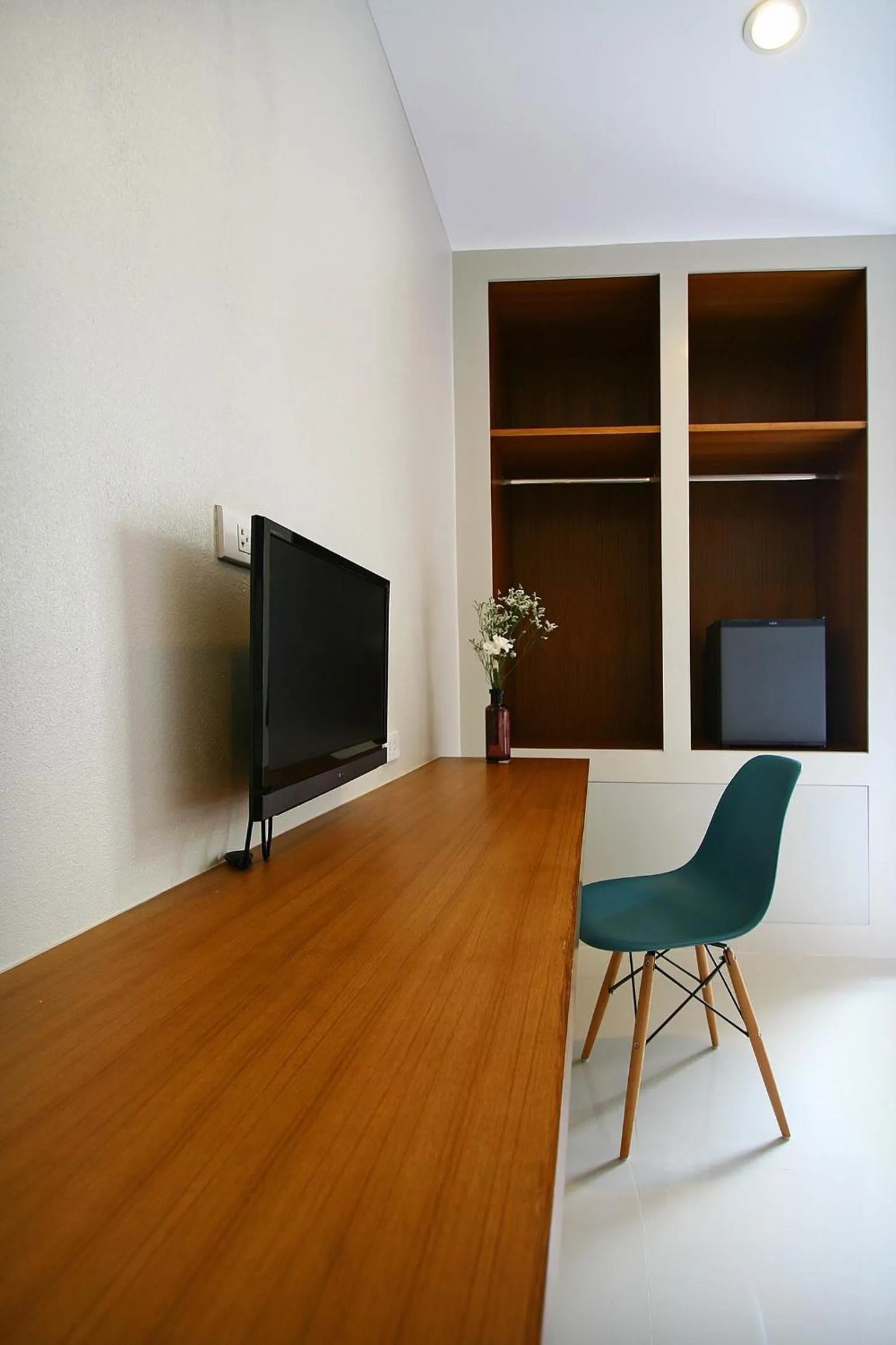 TV and multimedia in CHERN Bangkok