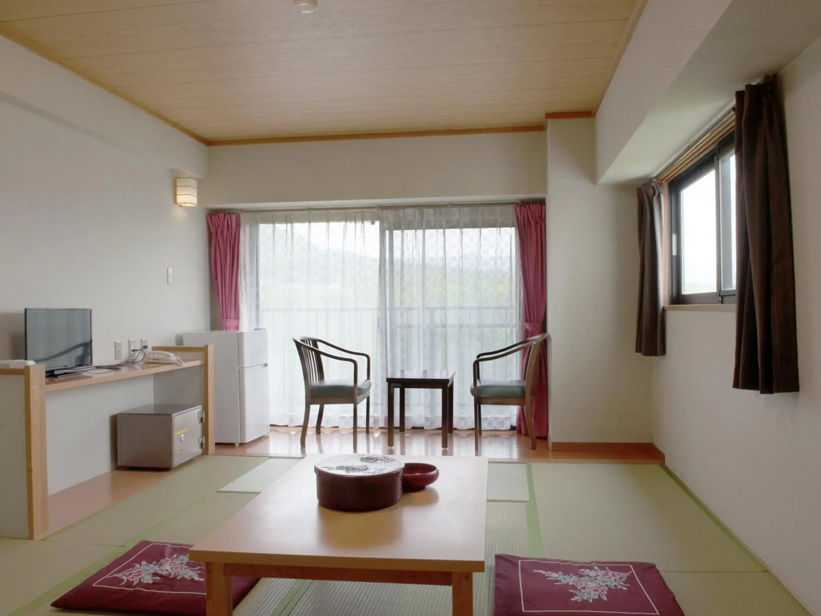 Photo of the whole room in Hotel New Koyo Photo of the whole room in Hotel New Koyo