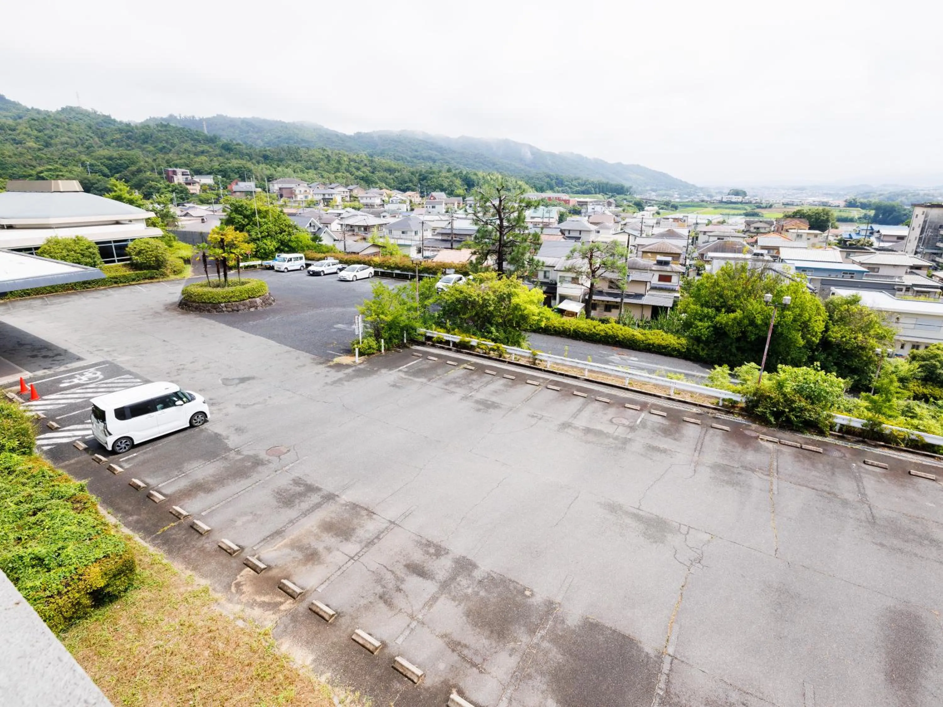 Parking in KAMENOI HOTEL Yamato Heguri