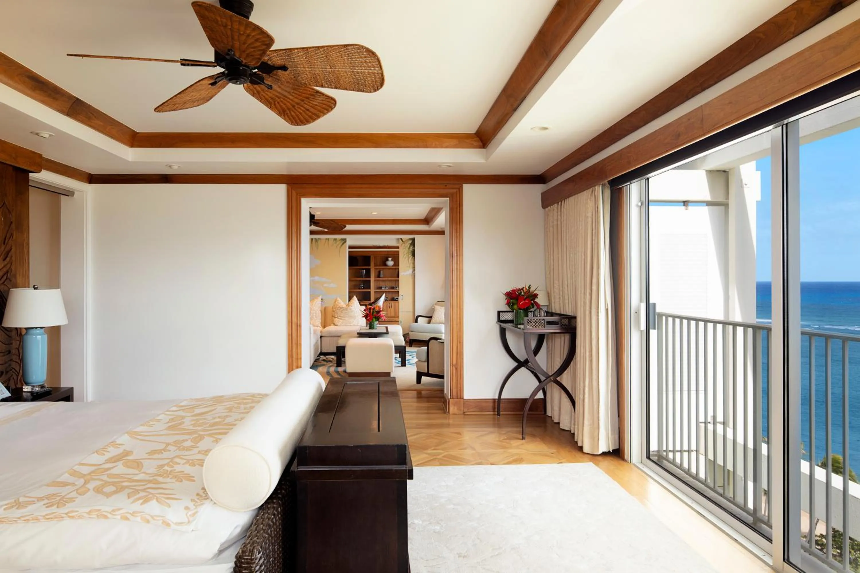 Bedroom, Bed in The Kahala Hotel and Resort
