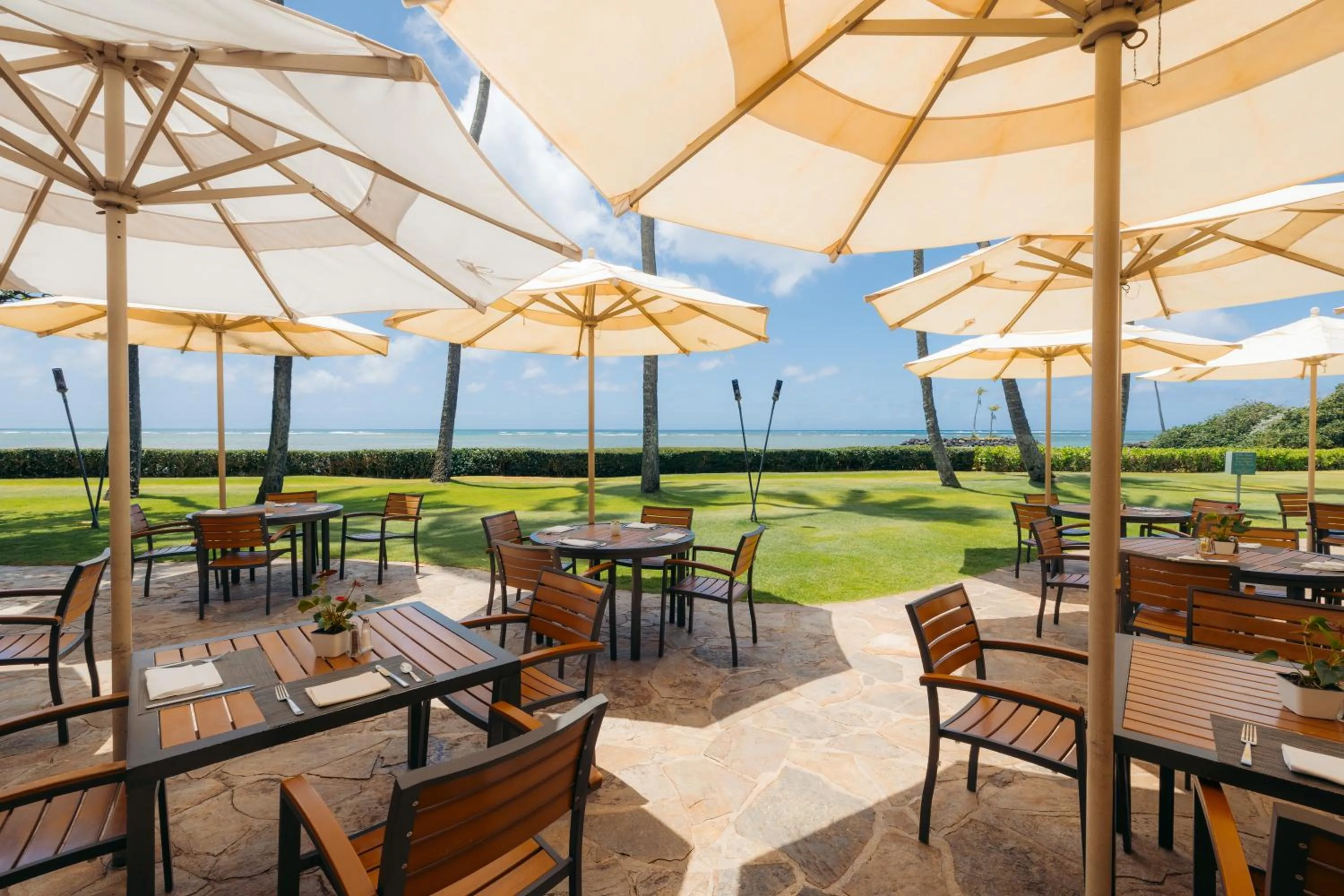 Restaurant/places to eat in The Kahala Hotel and Resort