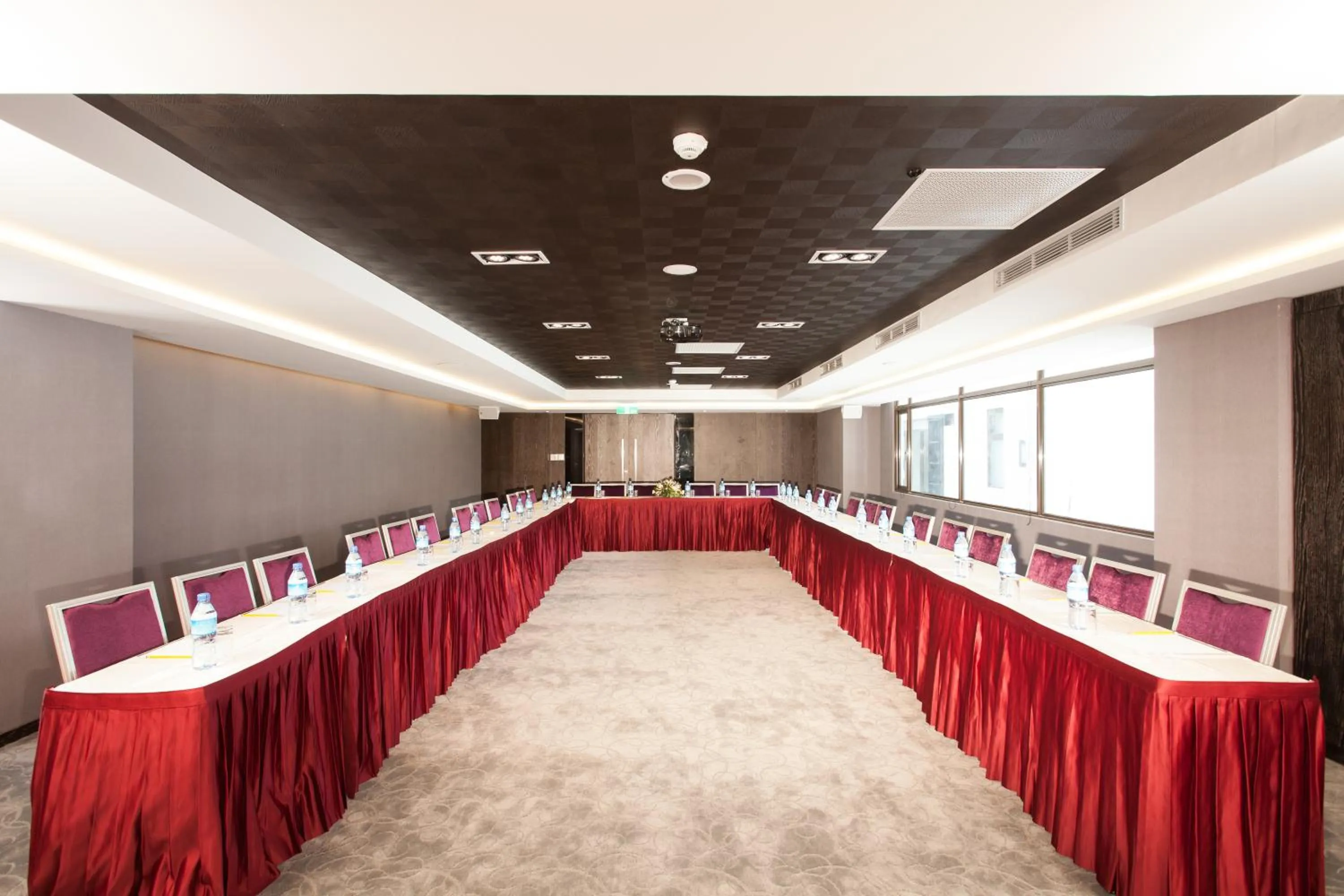 Business facilities in Ramada Encore By Wyndham Hualien